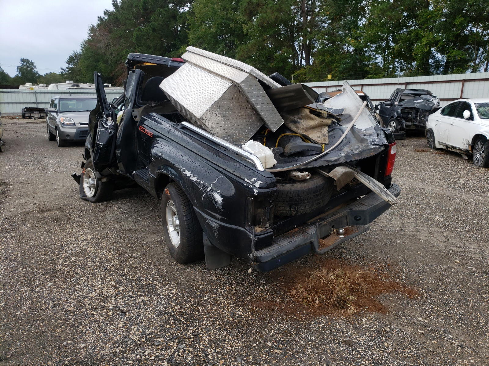 Photo 3 from auction – 2003 FORD RANGER with VIN 1FTYR10U23PB02302