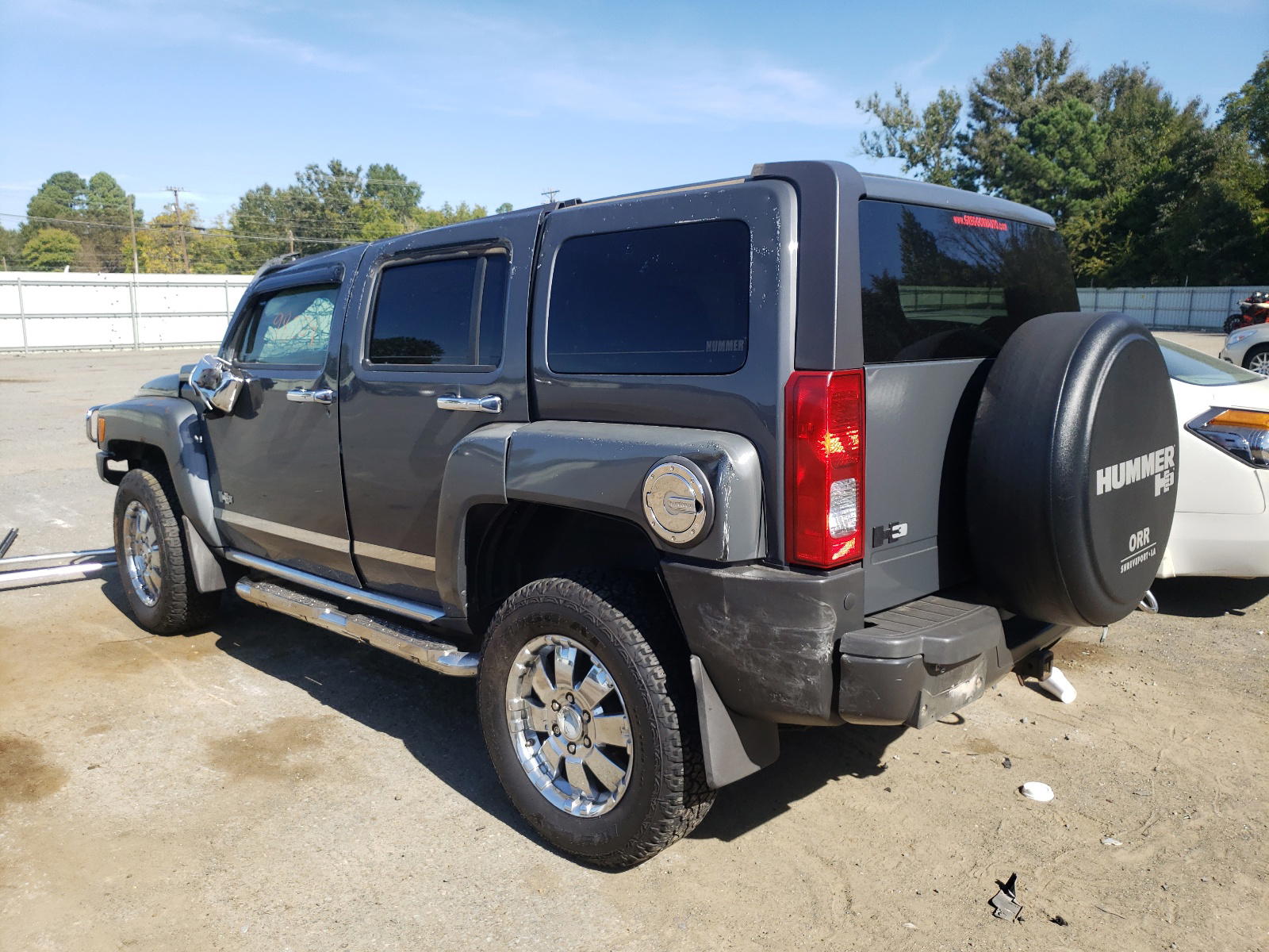 Photo 3 from auction – 2008 HUMMER H3 with VIN 5GTEN13E388107425