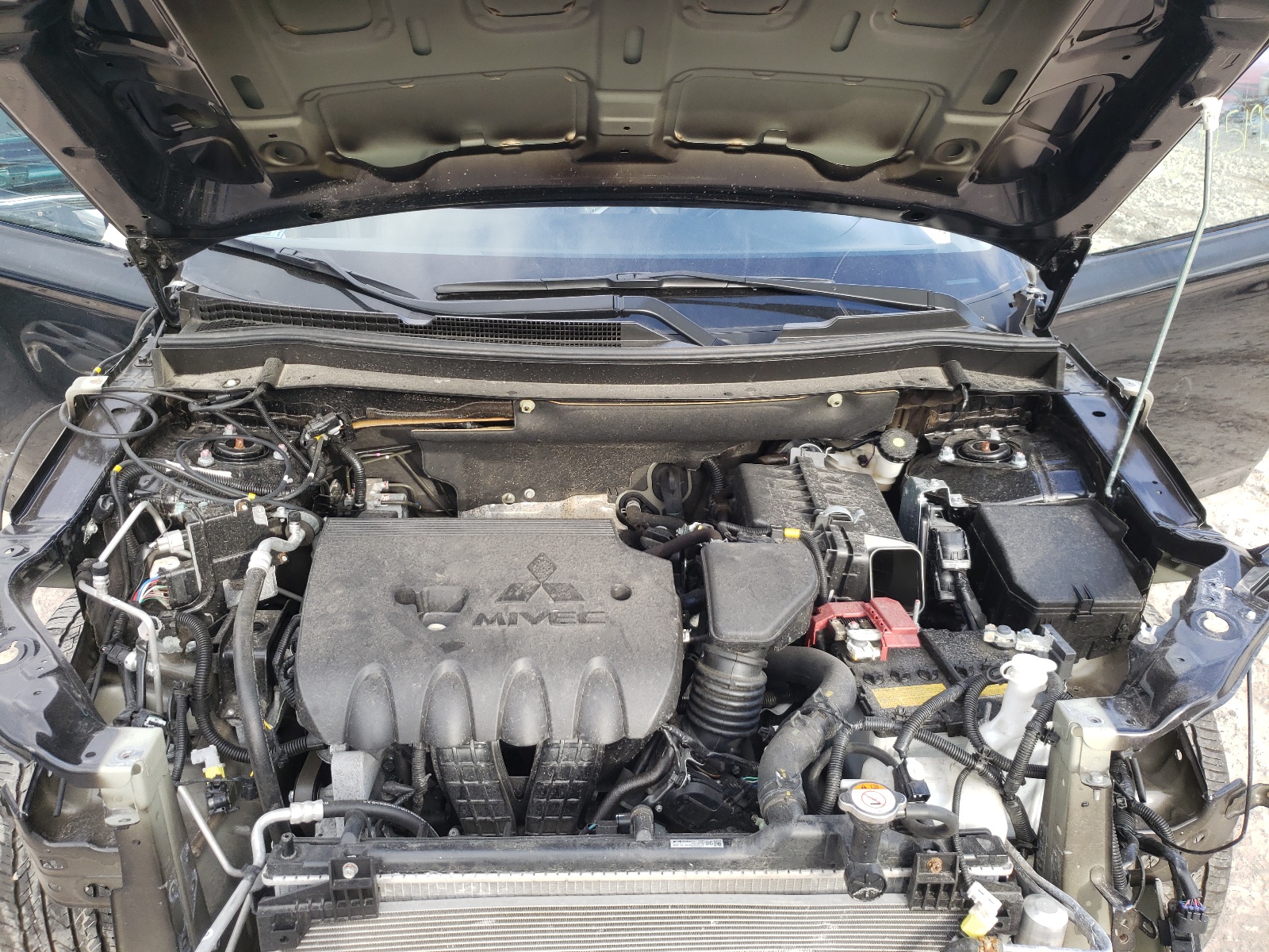 Photo 7 from auction – 2020 MITSUBISHI OUTLANDER with VIN JA4AZ3A34LZ045828
