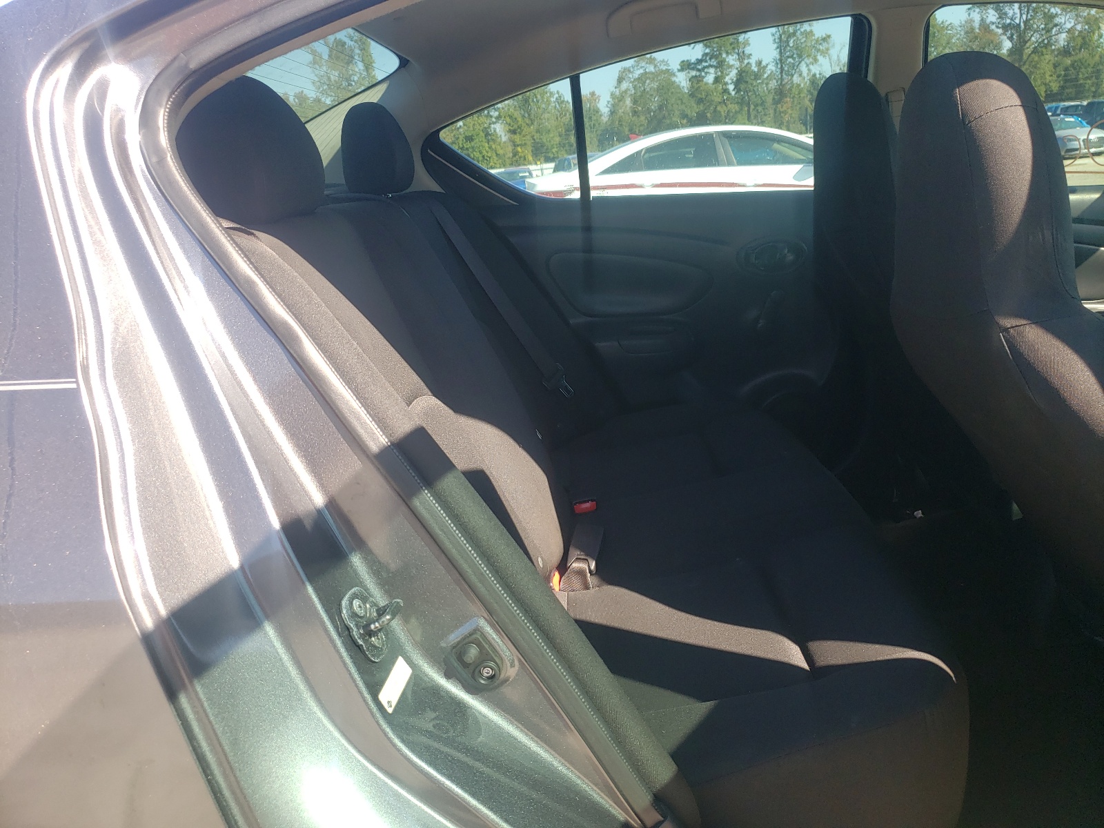 Photo 6 from auction – 2016 NISSAN VERSA S with VIN 3N1CN7AP0GL851976
