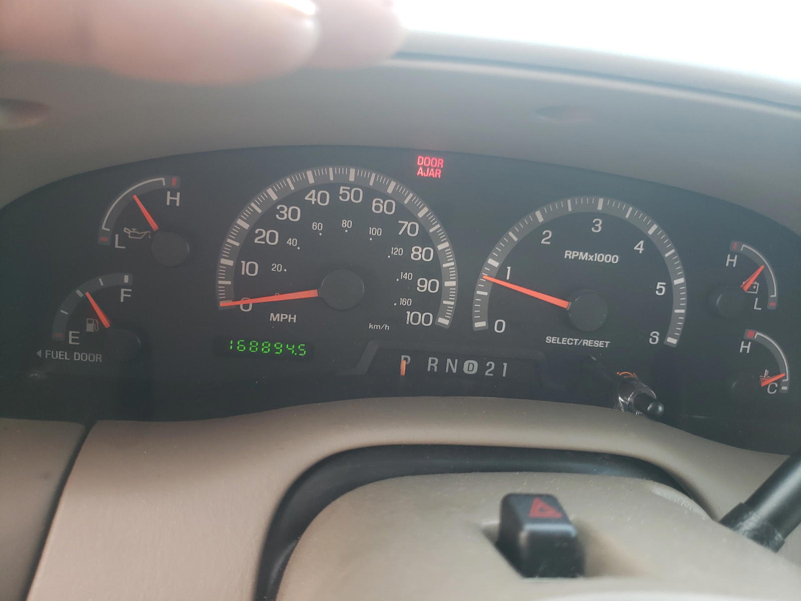 Photo 8 from auction – 2001 FORD EXPEDITION with VIN 1FMRU15W91LB74188
