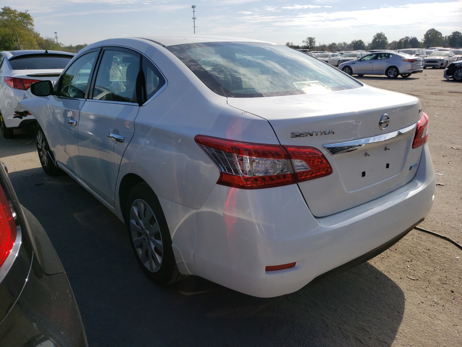 Photo 3 from auction – 2014 NISSAN SENTRA S with VIN 3N1AB7AP3EL644253