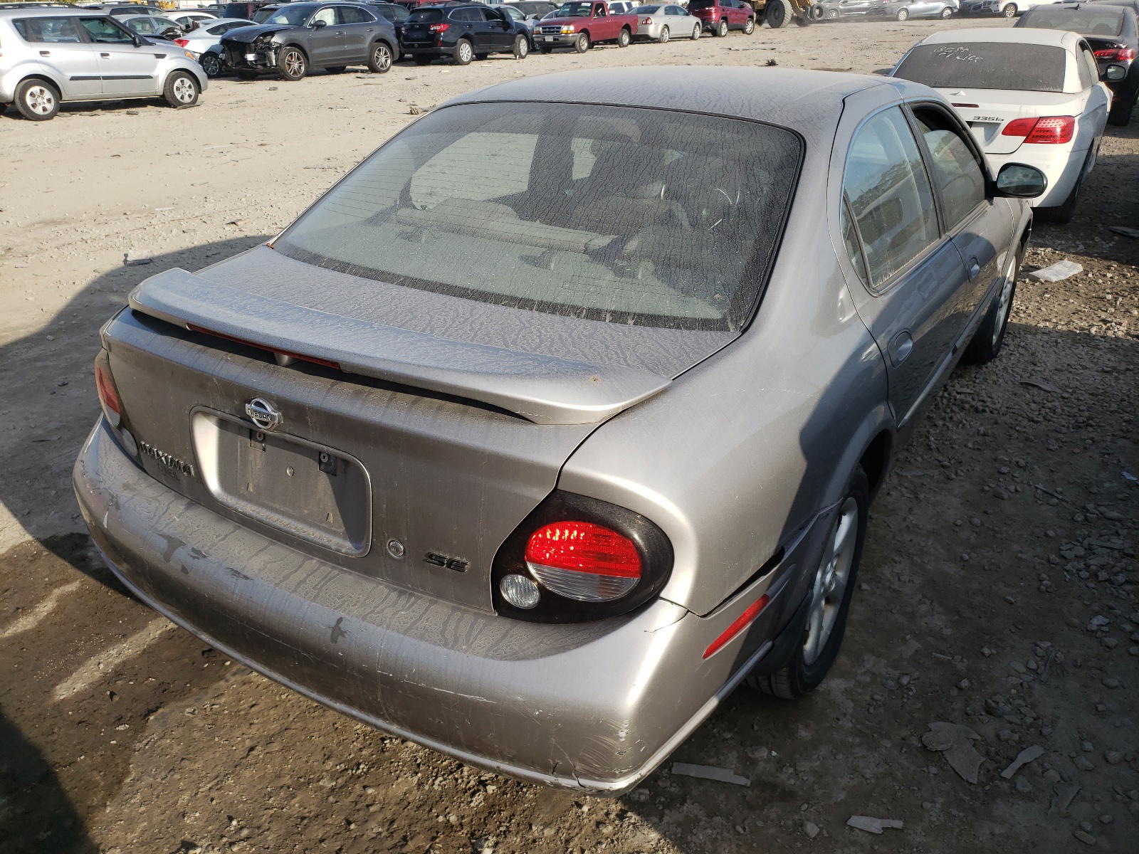 Photo 4 from auction – 2000 NISSAN MAXIMA GLE with VIN JN1CA31D7YT764339