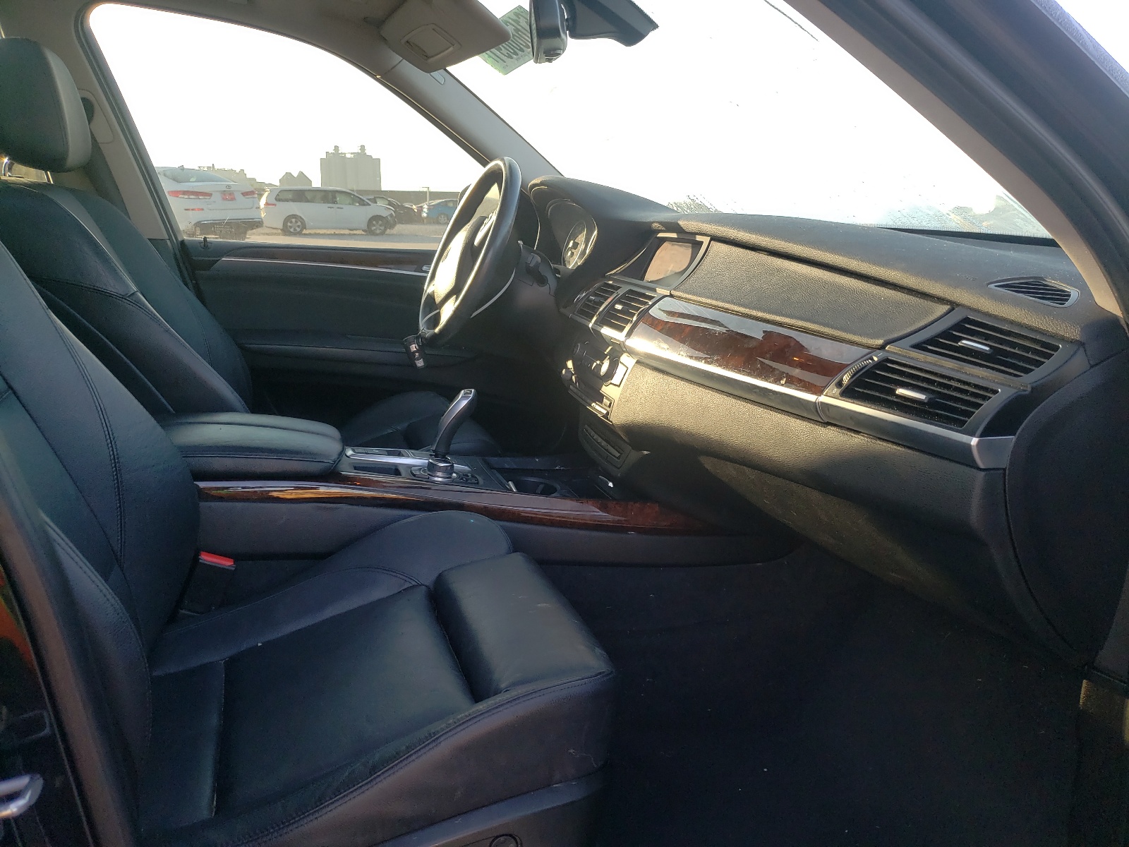 Photo 5 from auction – 2013 BMW X5 XDRIVE3 with VIN 5UXZV4C5XD0E14238