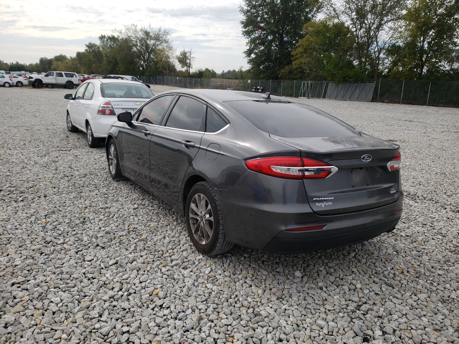 Photo 3 from auction – 2019 FORD FUSION SE with VIN 3FA6P0HD5KR231188