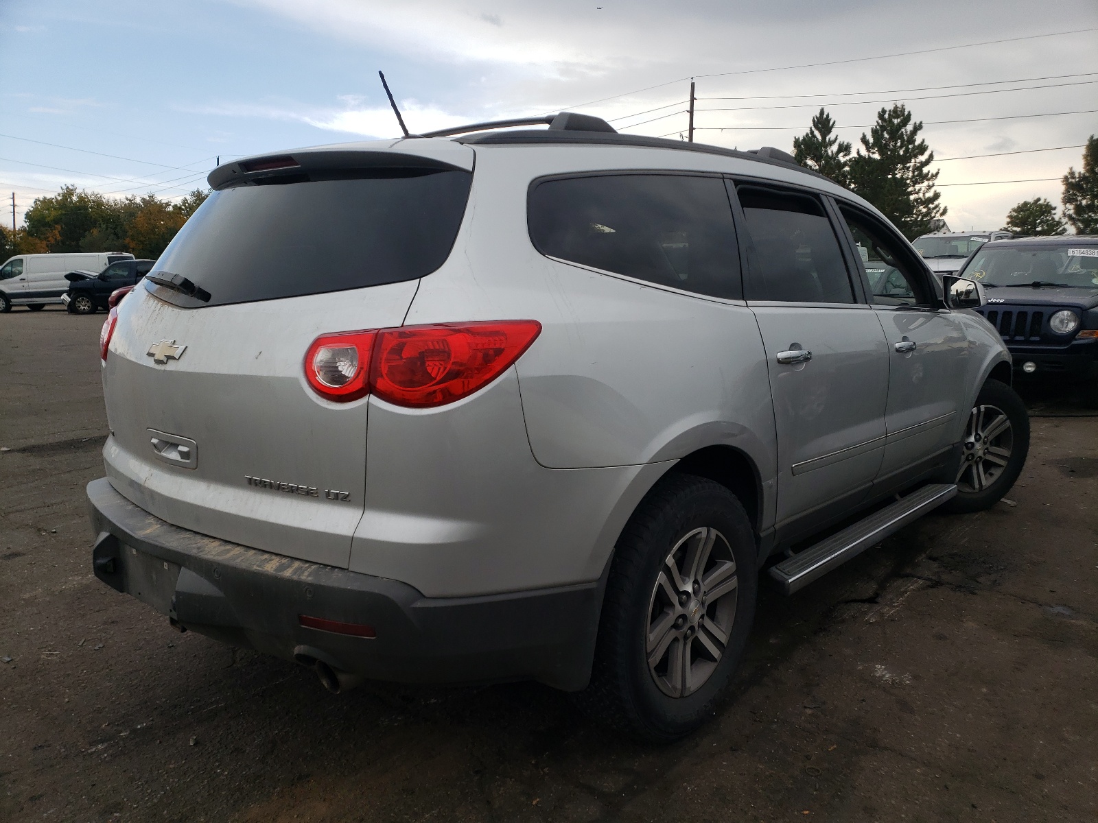 Zdjęcie 4 z aukcji – 2012 CHEVROLET TRAVERSE L z VIN 1GNKVLED5CJ249259