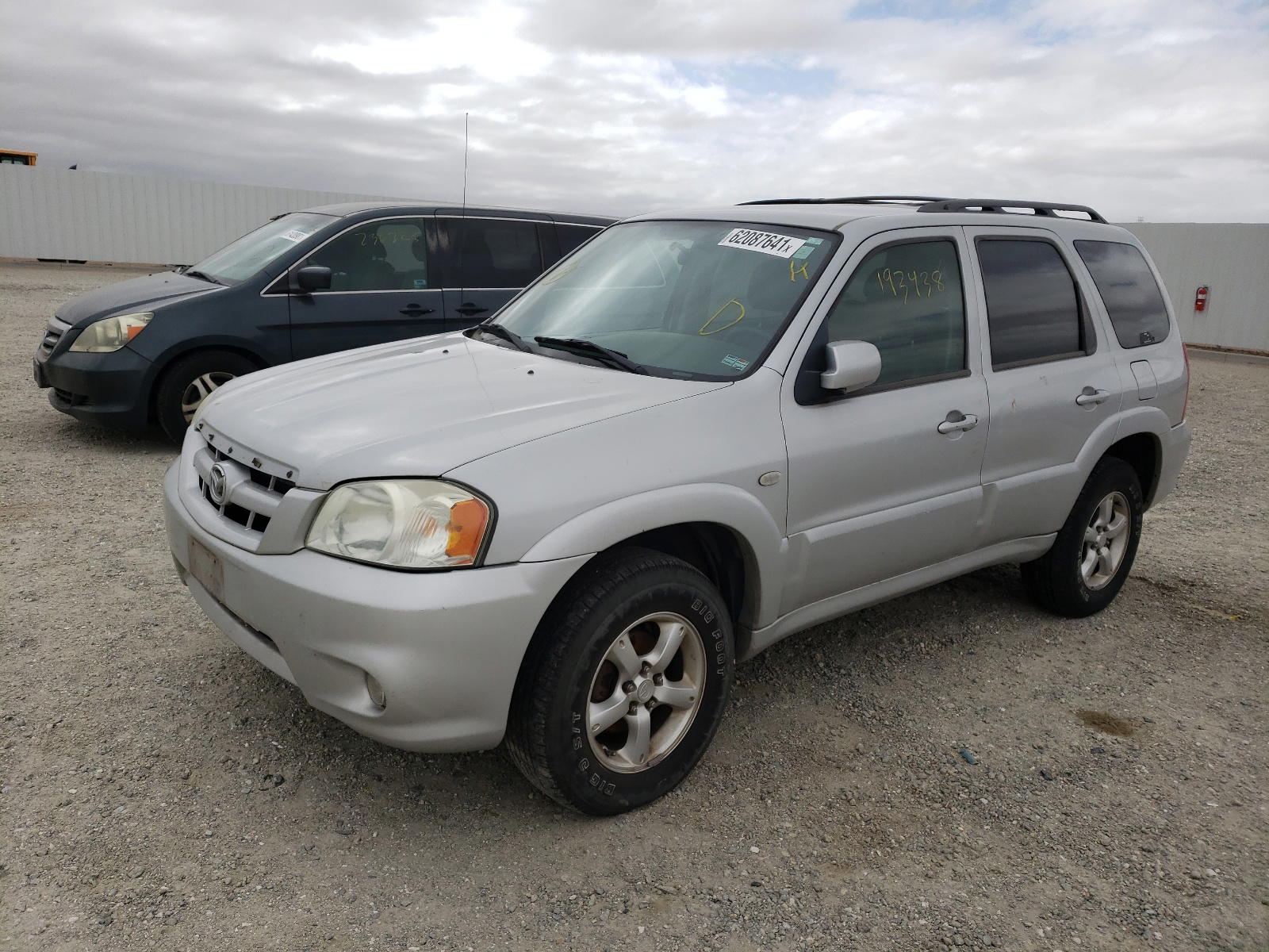 Photo 2 from auction – 2005 MAZDA TRIBUTE I with VIN 4F2YZ02Z65KM33788