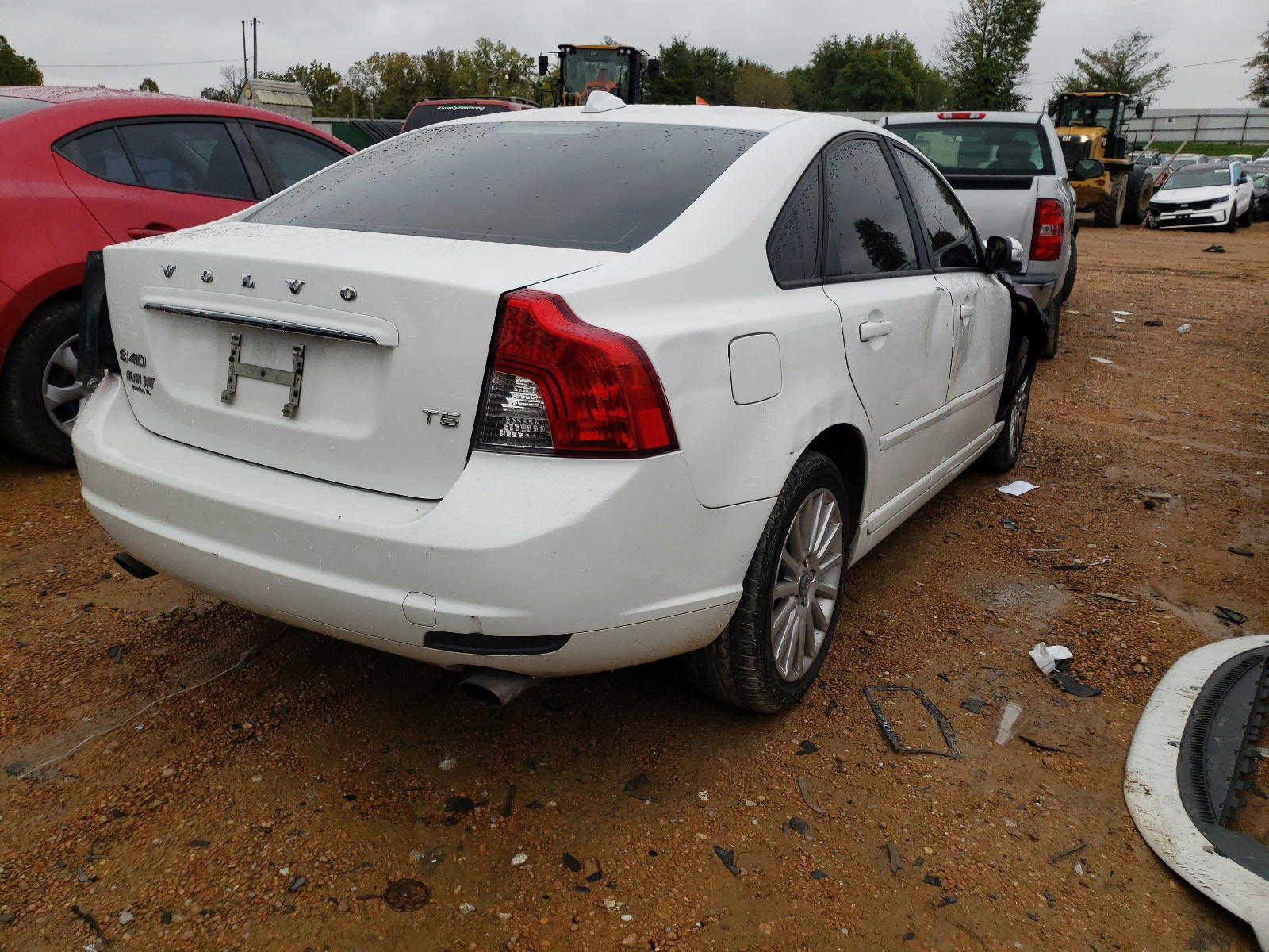 Photo 4 from auction – 2011 VOLVO S40 T5 with VIN YV1672MS2B2546782