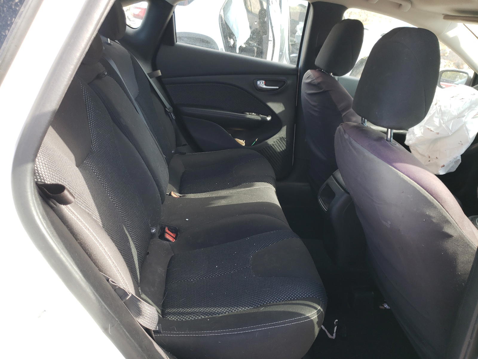 Photo 6 from auction – 2016 DODGE DART SXT with VIN 1C3CDFBB0GD571143