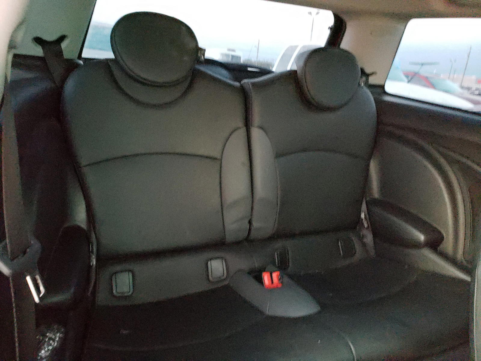 Photo 6 from auction – 2010 MINI COOPER S with VIN WMWMF7C50ATX44291