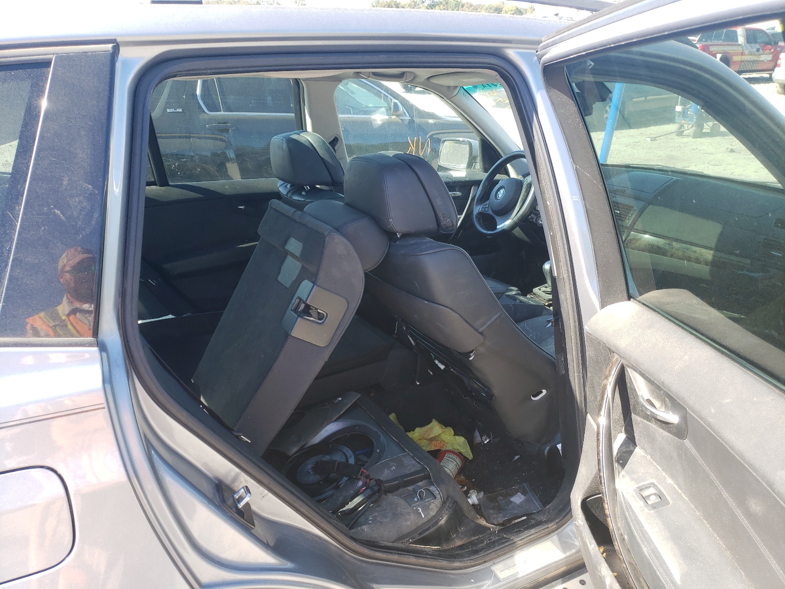Photo 9 from auction – 2008 BMW X3 3.0SI with VIN WBXPC93458WJ11485