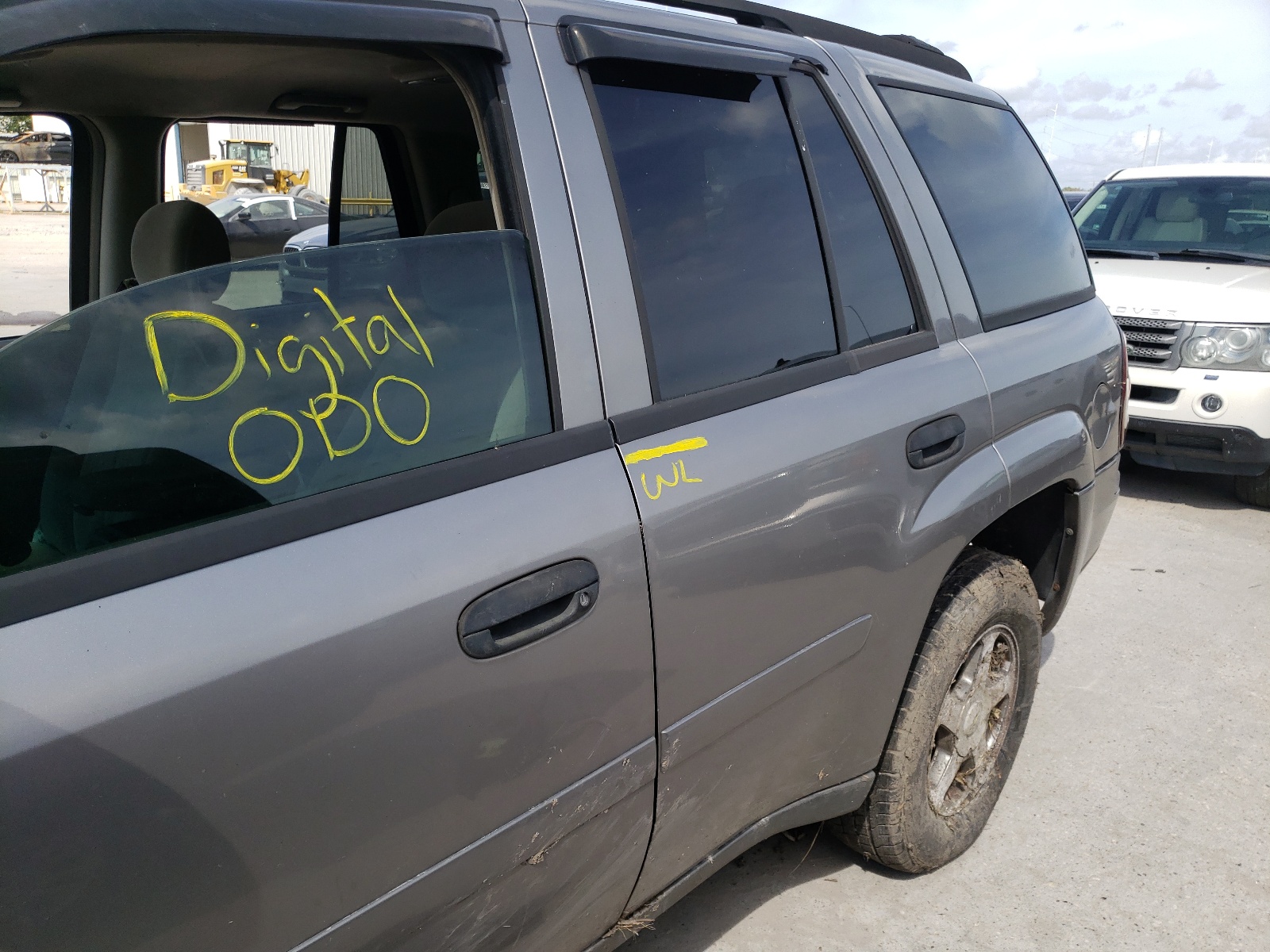 Photo 9 from auction – 2006 CHEVROLET TRAILBLAZE with VIN 1GNDS13S162141775