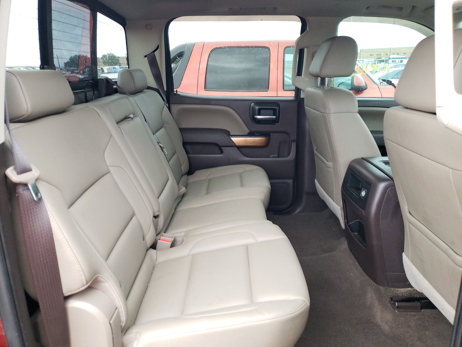 Photo 6 from auction – 2017 CHEVROLET SILVERADO with VIN 3GCUKSEJ8HG245130