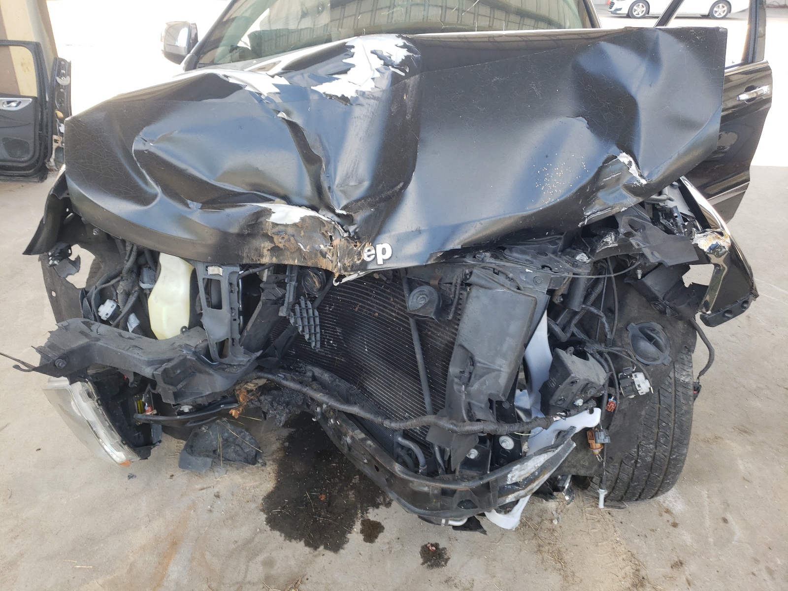 Photo 7 from auction – 2012 JEEP GRAND CHER with VIN 1C4RJECG1CC305200