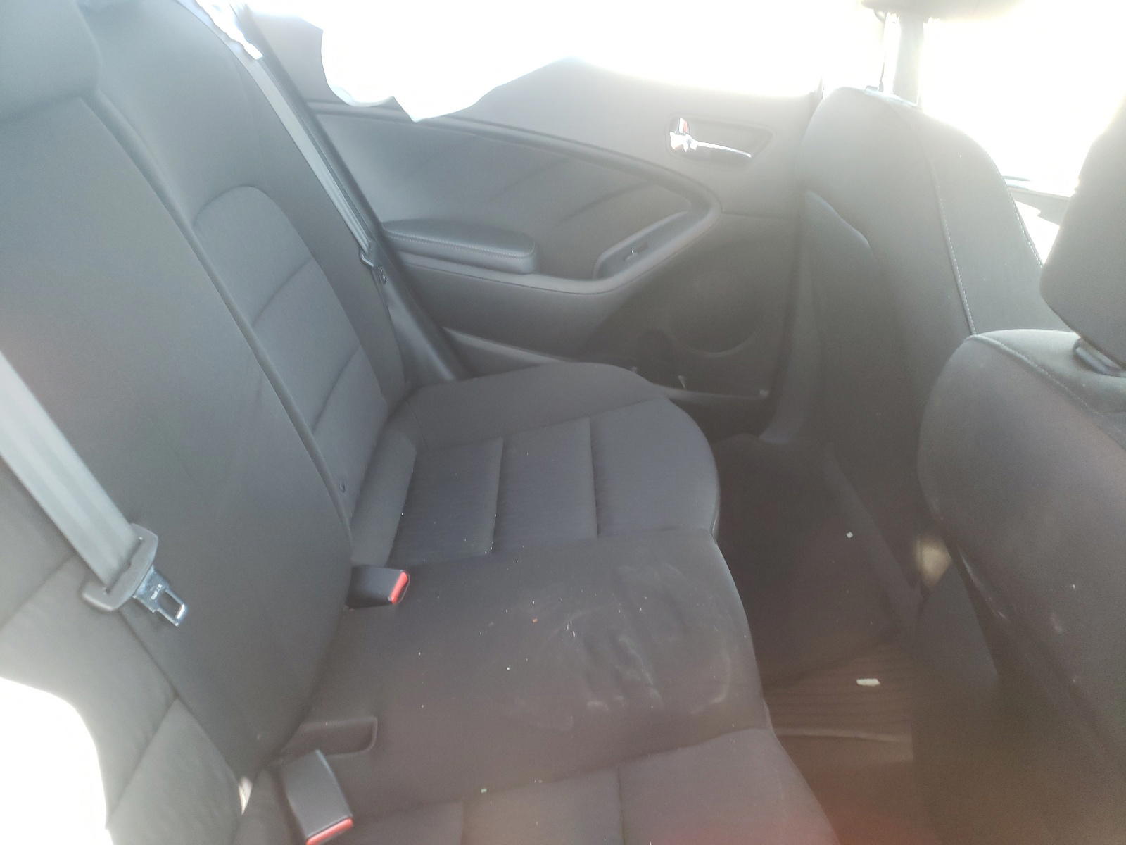 Photo 6 from auction – 2016 KIA FORTE LX with VIN KNAFK4A67G5507812