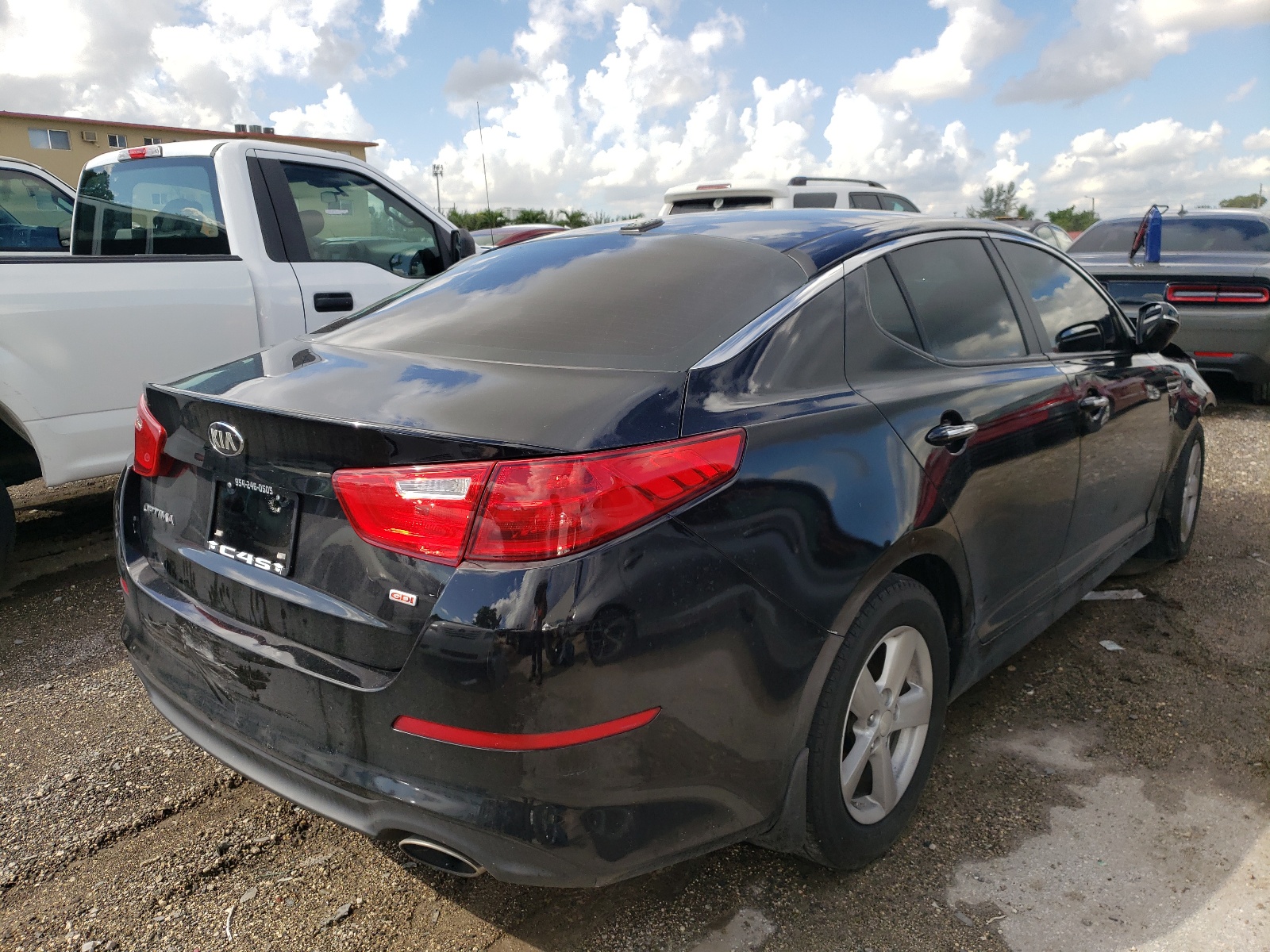 Photo 4 from auction – 2015 KIA OPTIMA LX with VIN 5XXGM4A70FG412173