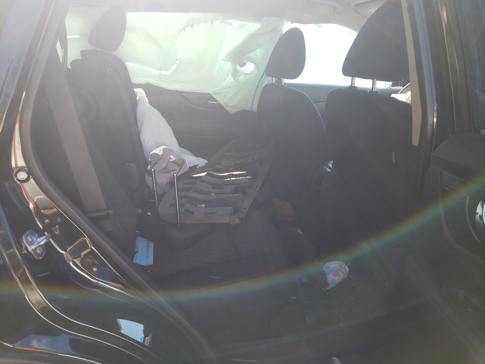 Photo 6 from auction – 2017 NISSAN ROGUE S with VIN KNMAT2MV4HP582295