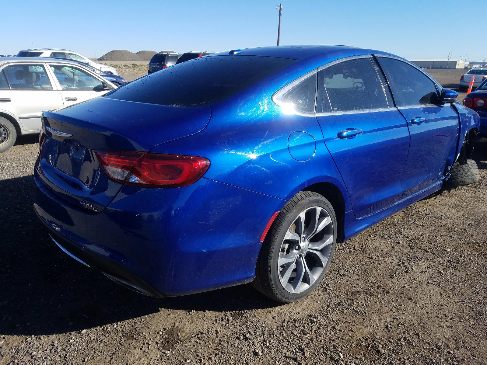 Photo 4 from auction – 2015 CHRYSLER 200 C with VIN 1C3CCCCG5FN740335