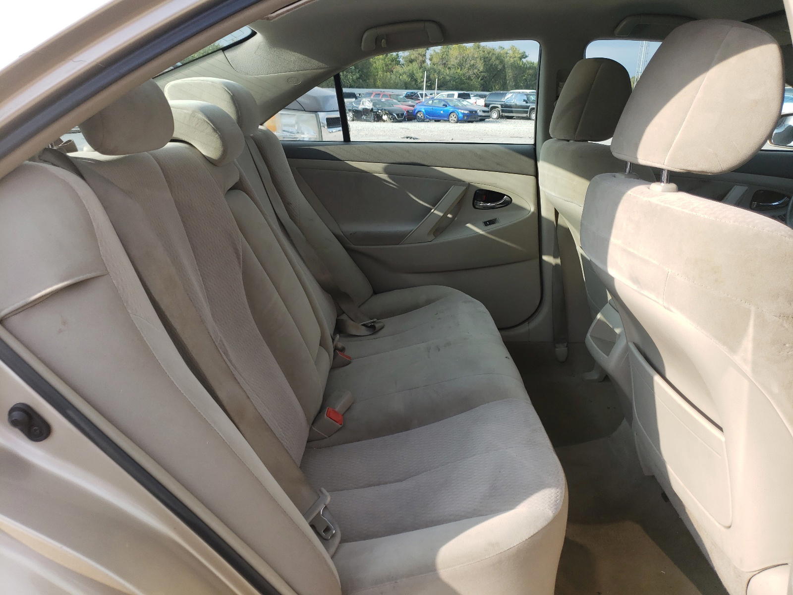 Photo 6 from auction – 2011 TOYOTA CAMRY BASE with VIN 4T1BF3EK8BU595366