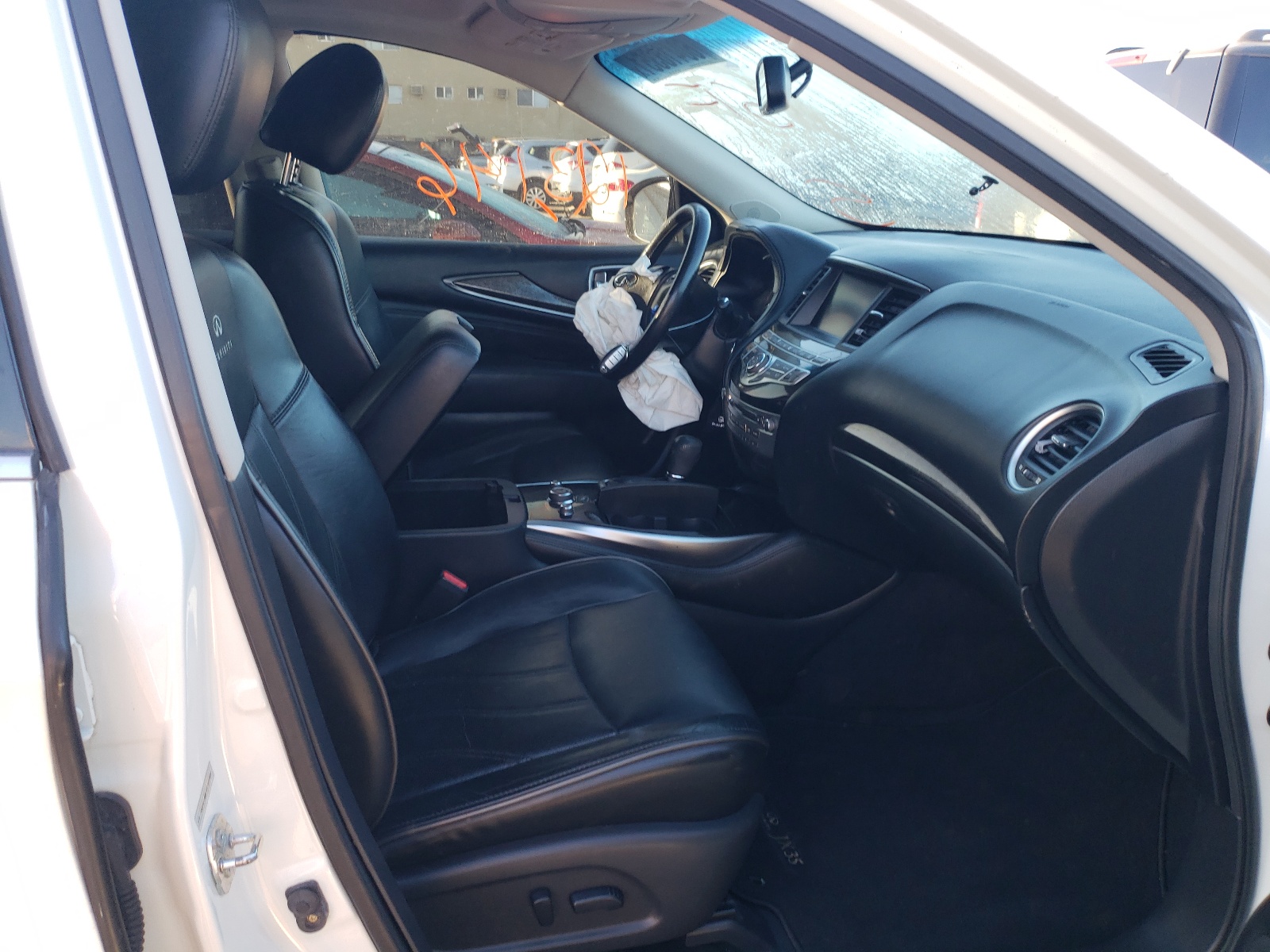 Photo 5 from auction – 2013 INFINITI JX35 with VIN 5N1AL0MM7DC304564