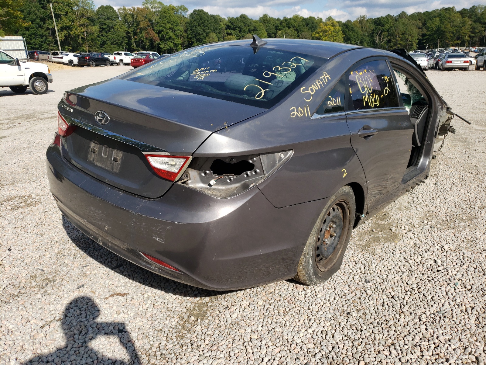 Photo 4 from auction – 2011 HYUNDAI SONATA GLS with VIN 5NPEB4ACXBH235723