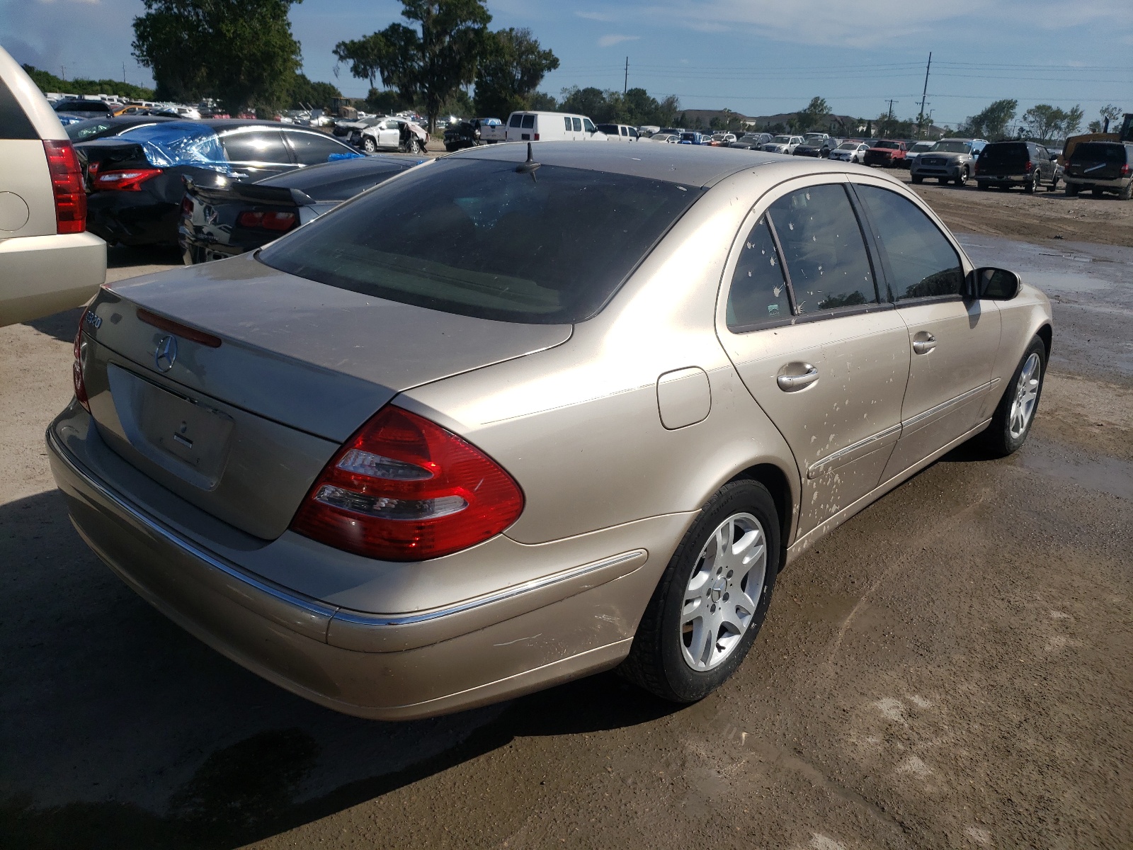 Photo 4 from auction – 2005 MERCEDES-BENZ E 320 with VIN WDBUF65J95A629616