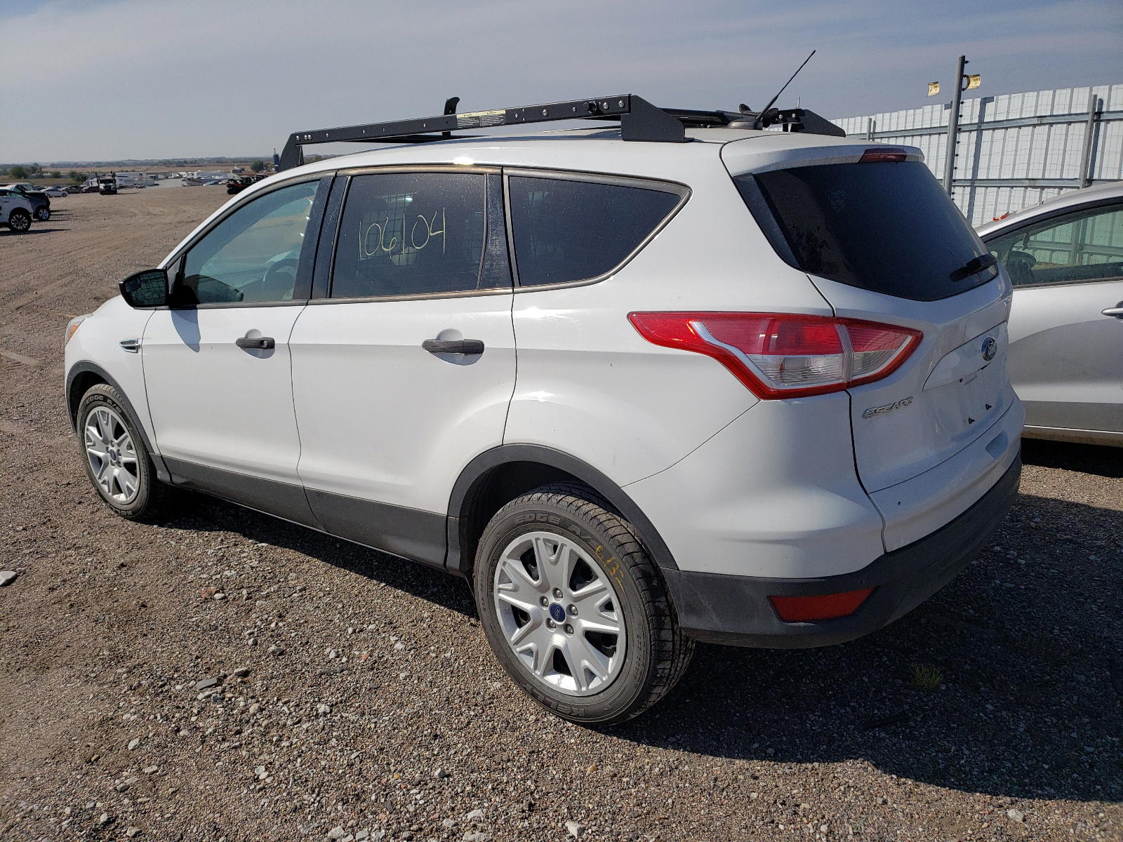 Photo 3 from auction – 2016 FORD ESCAPE S with VIN 1FMCU0F74GUC83989
