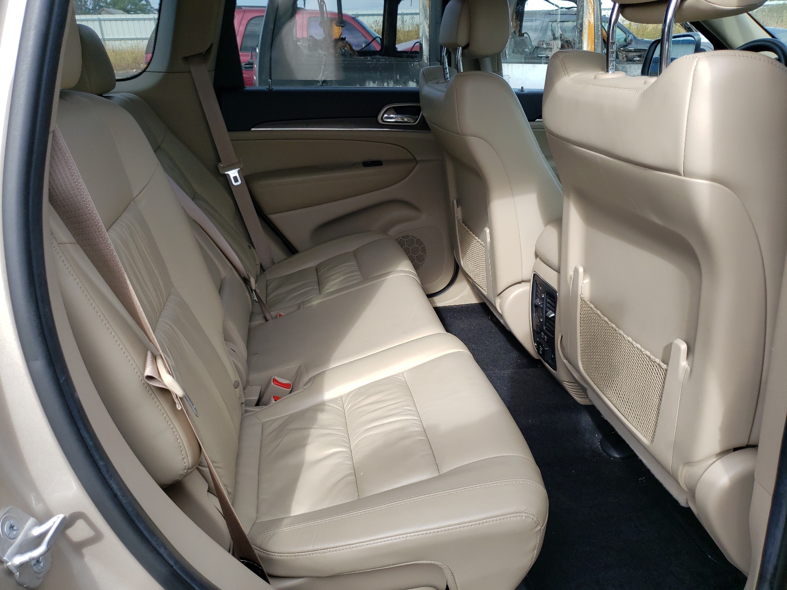 Photo 6 from auction – 2014 JEEP GRAND CHER with VIN 1C4RJFBG4EC308294