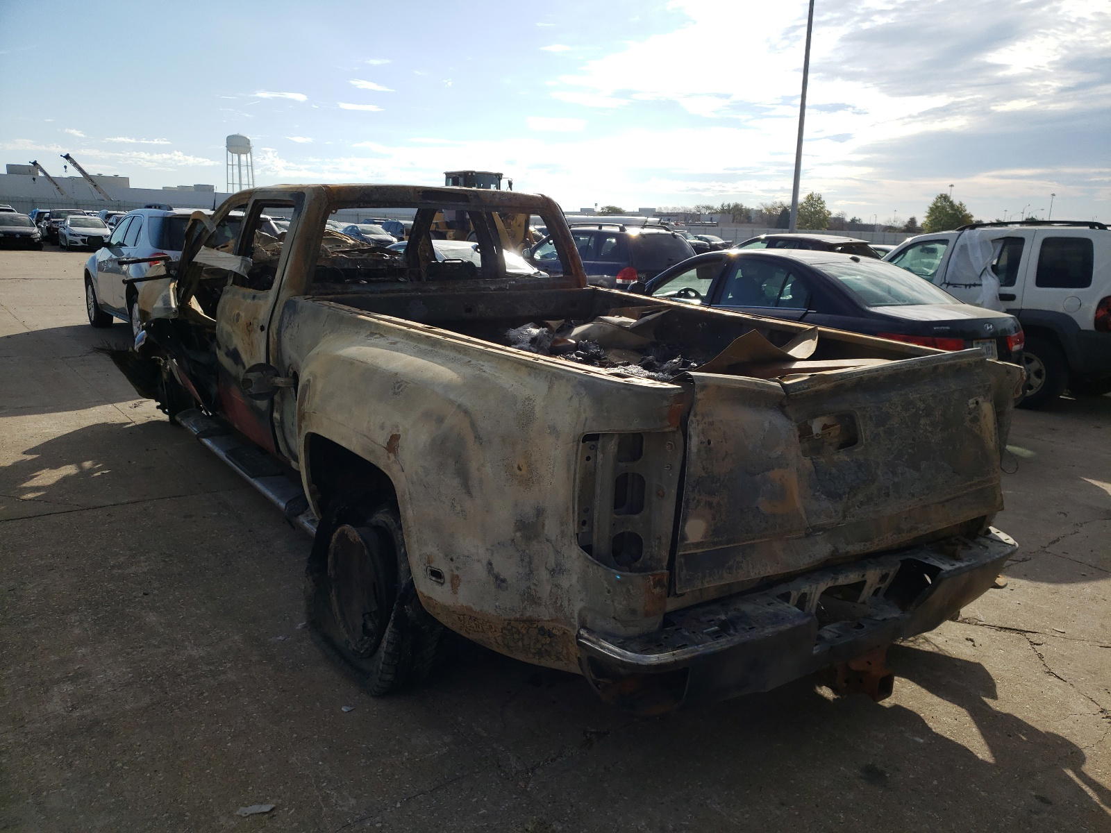 Photo 3 from auction – 2017 CHEVROLET SILVERADO with VIN 1GC4CYCY2HF126152