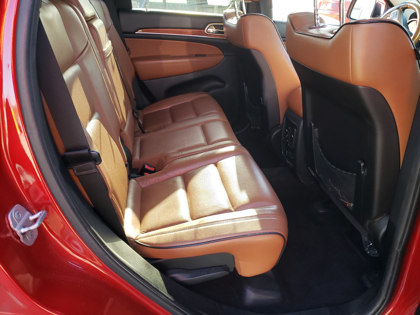 Photo 6 from auction – 2011 JEEP GRAND CHER with VIN 1J4RR6GT8BC573966