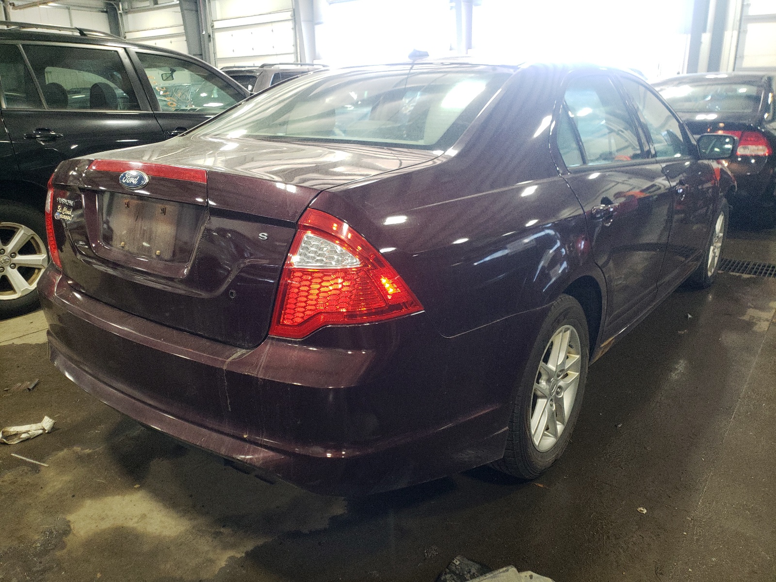Photo 4 from auction – 2011 FORD FUSION S with VIN 3FAHP0GA4BR234826