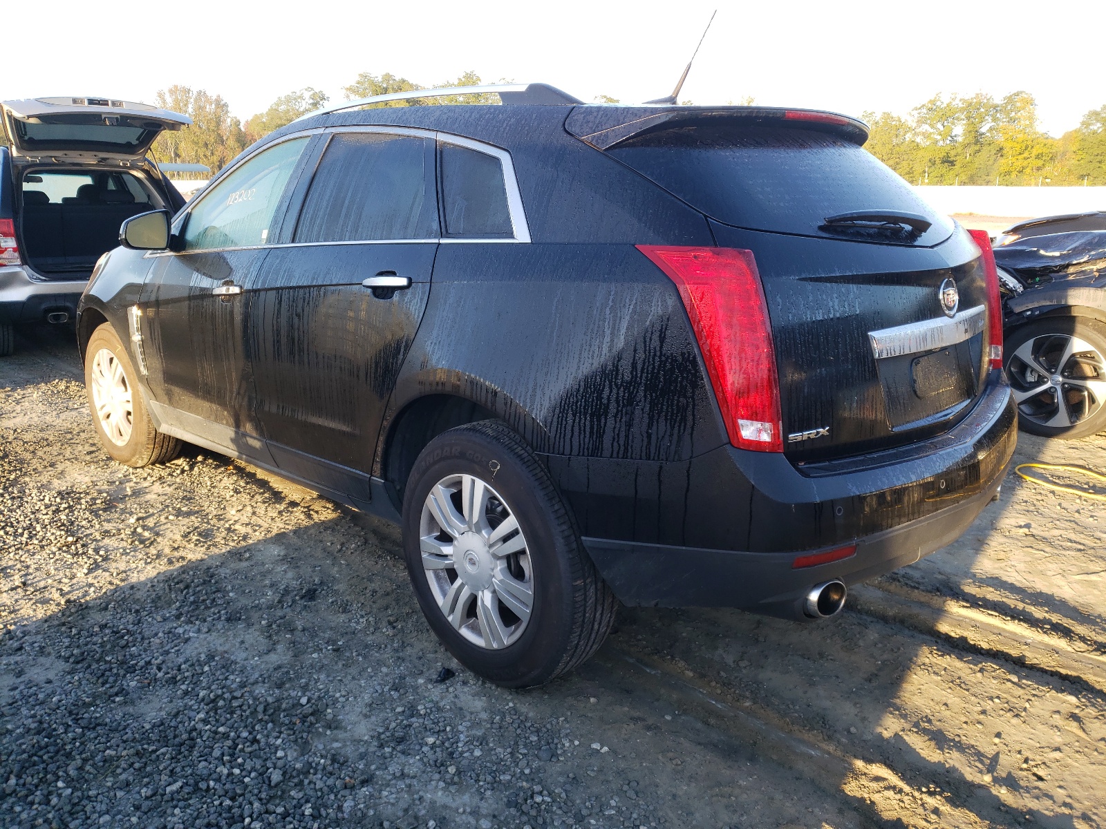 Photo 3 from auction – 2012 CADILLAC SRX LUXURY with VIN 3GYFNAE38CS606562