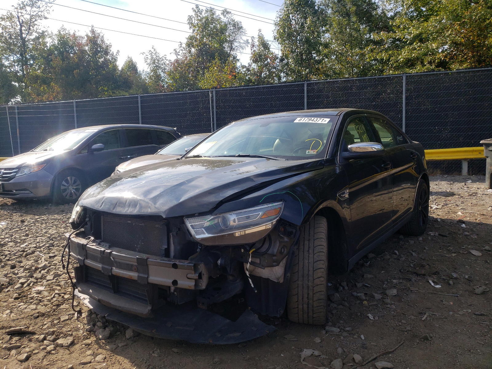 Photo 2 from auction – 2013 FORD TAURUS LIM with VIN 1FAHP2F82DG230617