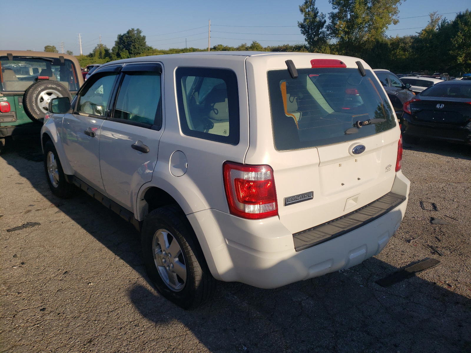 Photo 3 from auction – 2012 FORD ESCAPE XLS with VIN 1FMCU0C71CKA22314