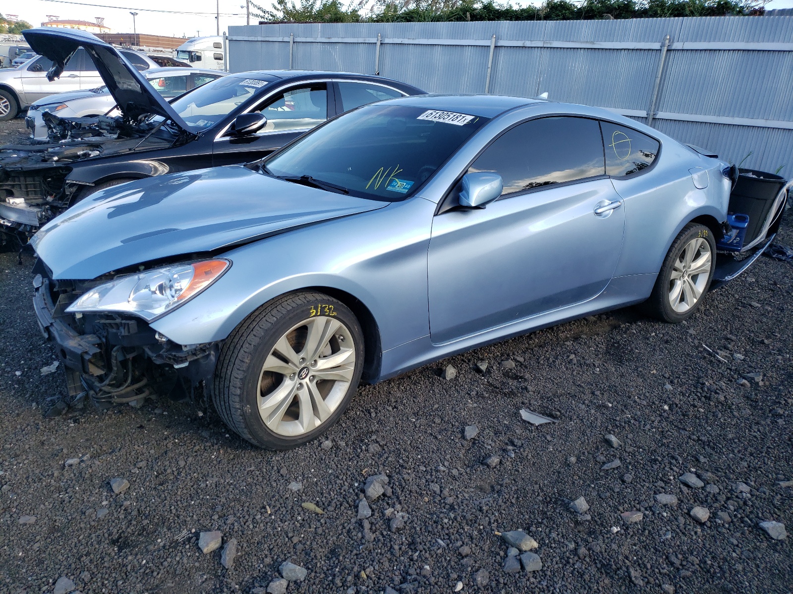 Photo 2 from auction – 2011 HYUNDAI GENESIS CO with VIN KMHHT6KD9BU046950