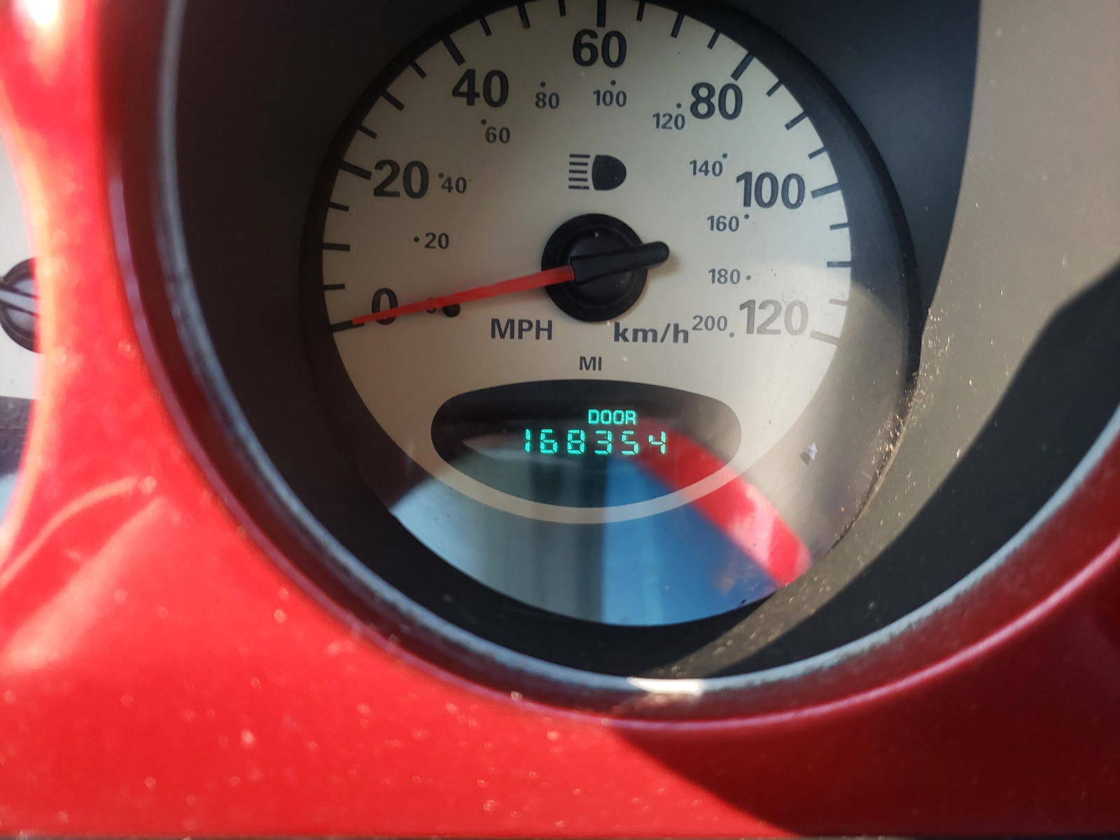 Photo 8 from auction – 2002 CHRYSLER PT CRUISER with VIN 3C4FY58B32T364439