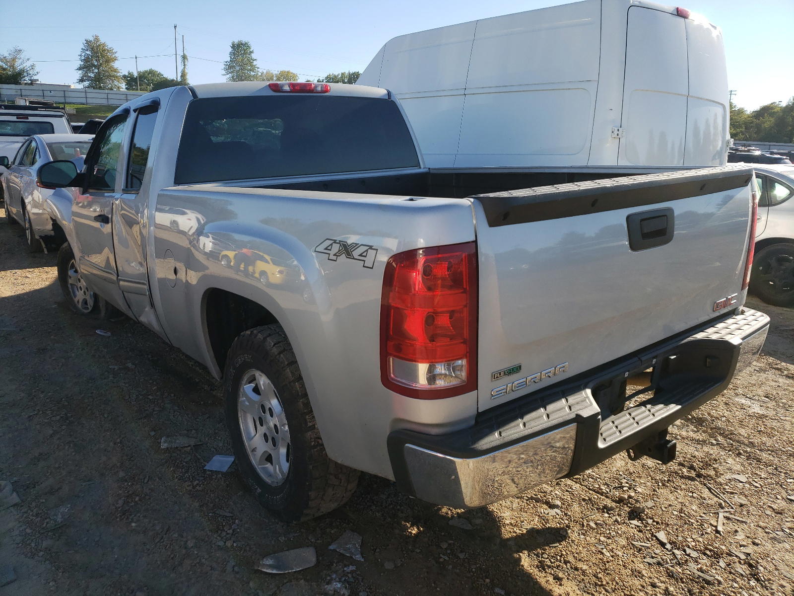Photo 3 from auction – 2010 GMC SIERRA with VIN 1GTSKUEA2AZ117846
