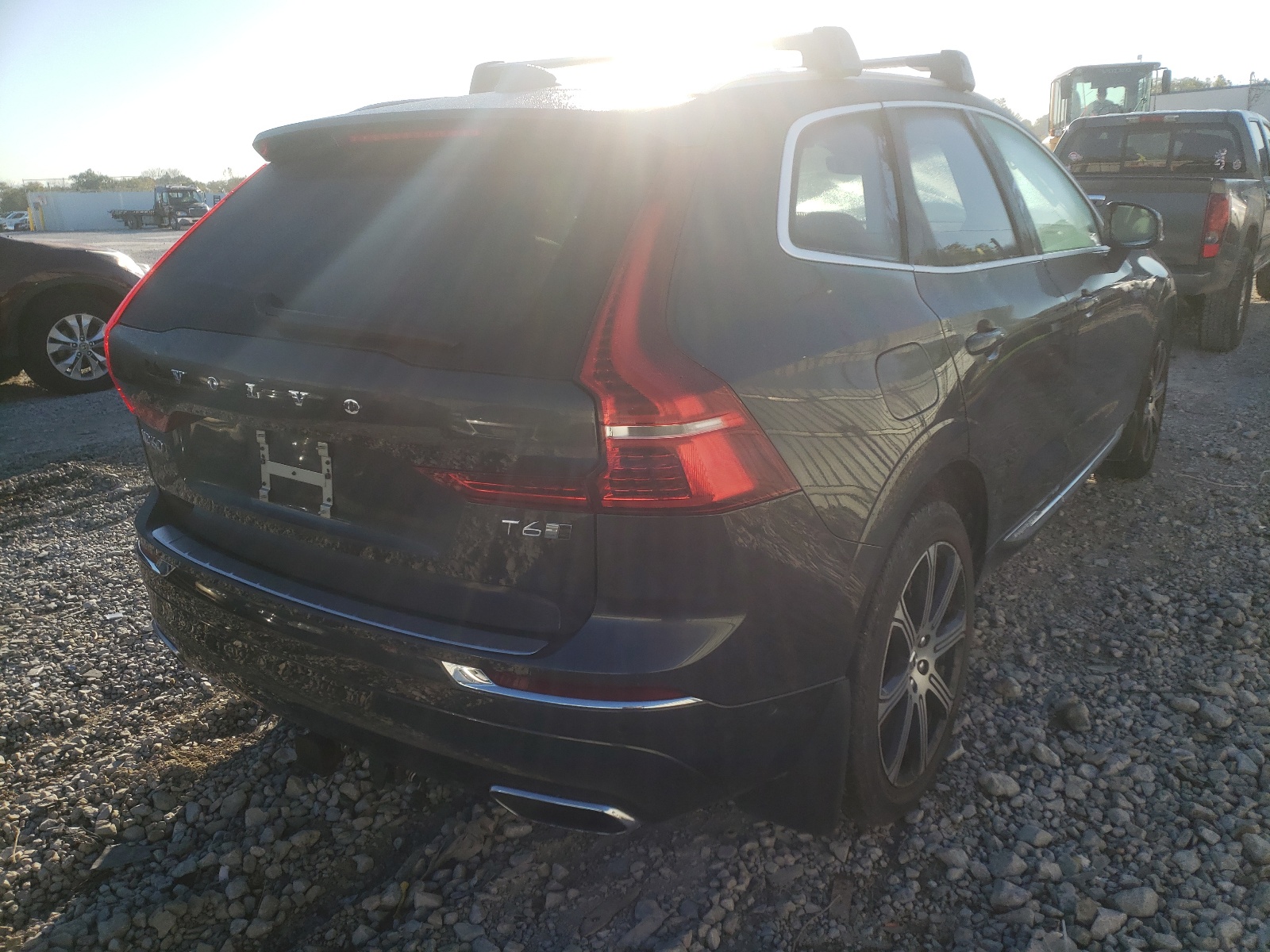 Photo 4 from auction – 2018 VOLVO XC60 T6 IN with VIN YV4A22RL4J1002401