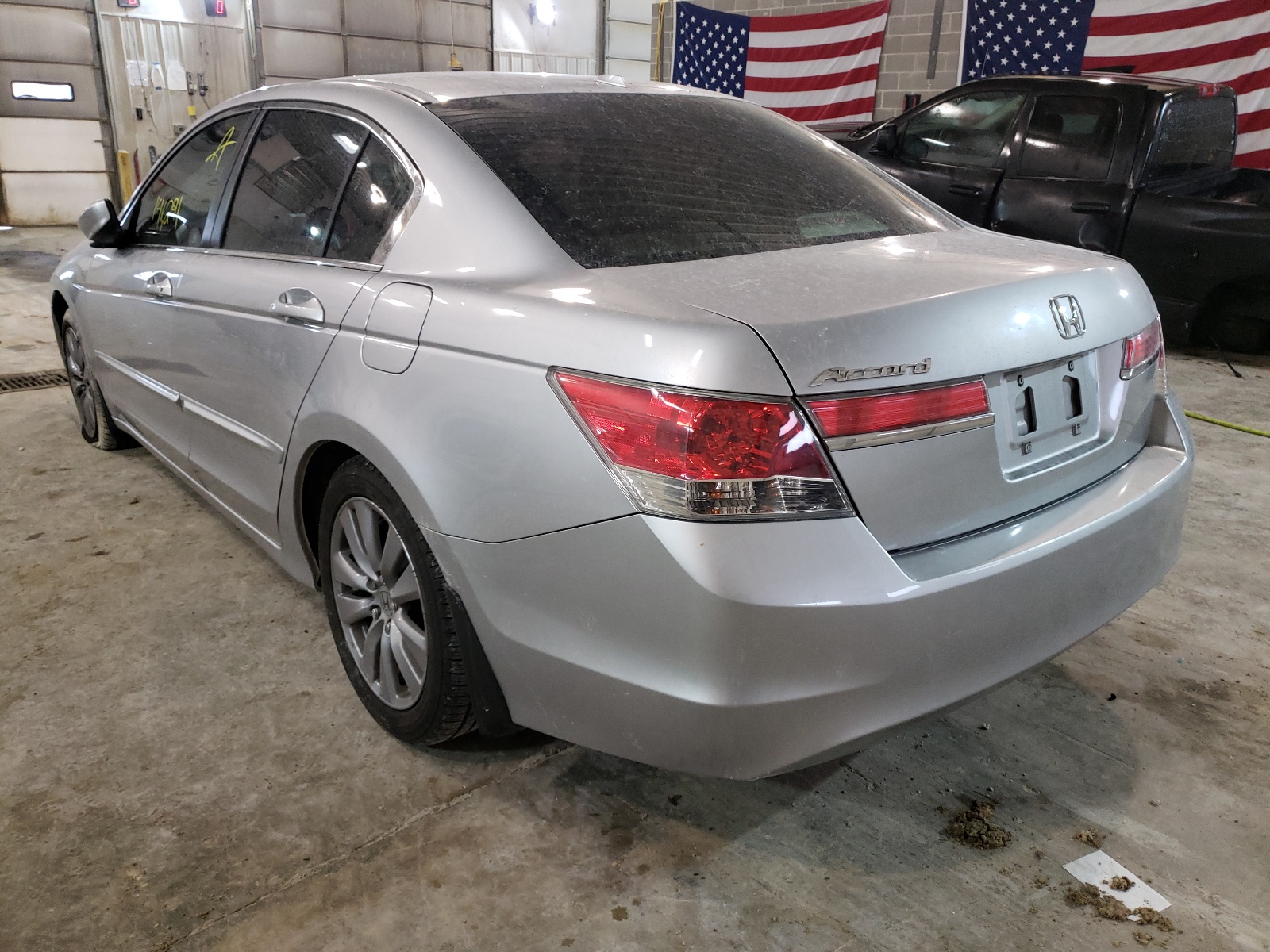 Photo 3 from auction – 2011 HONDA ACCORD EXL with VIN 1HGCP2F8XBA131047