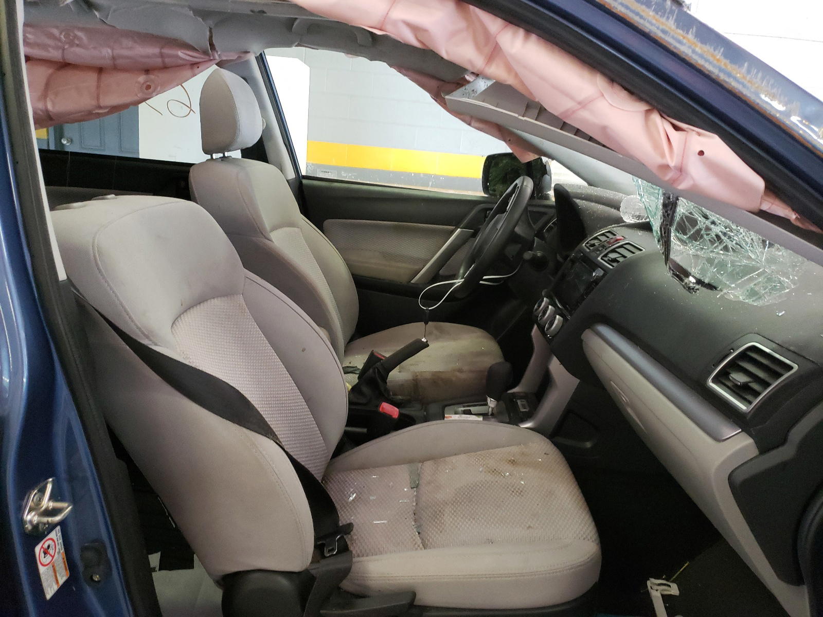 Photo 5 from auction – 2017 SUBARU FORESTER 2 with VIN JF2SJAEC0HH501340