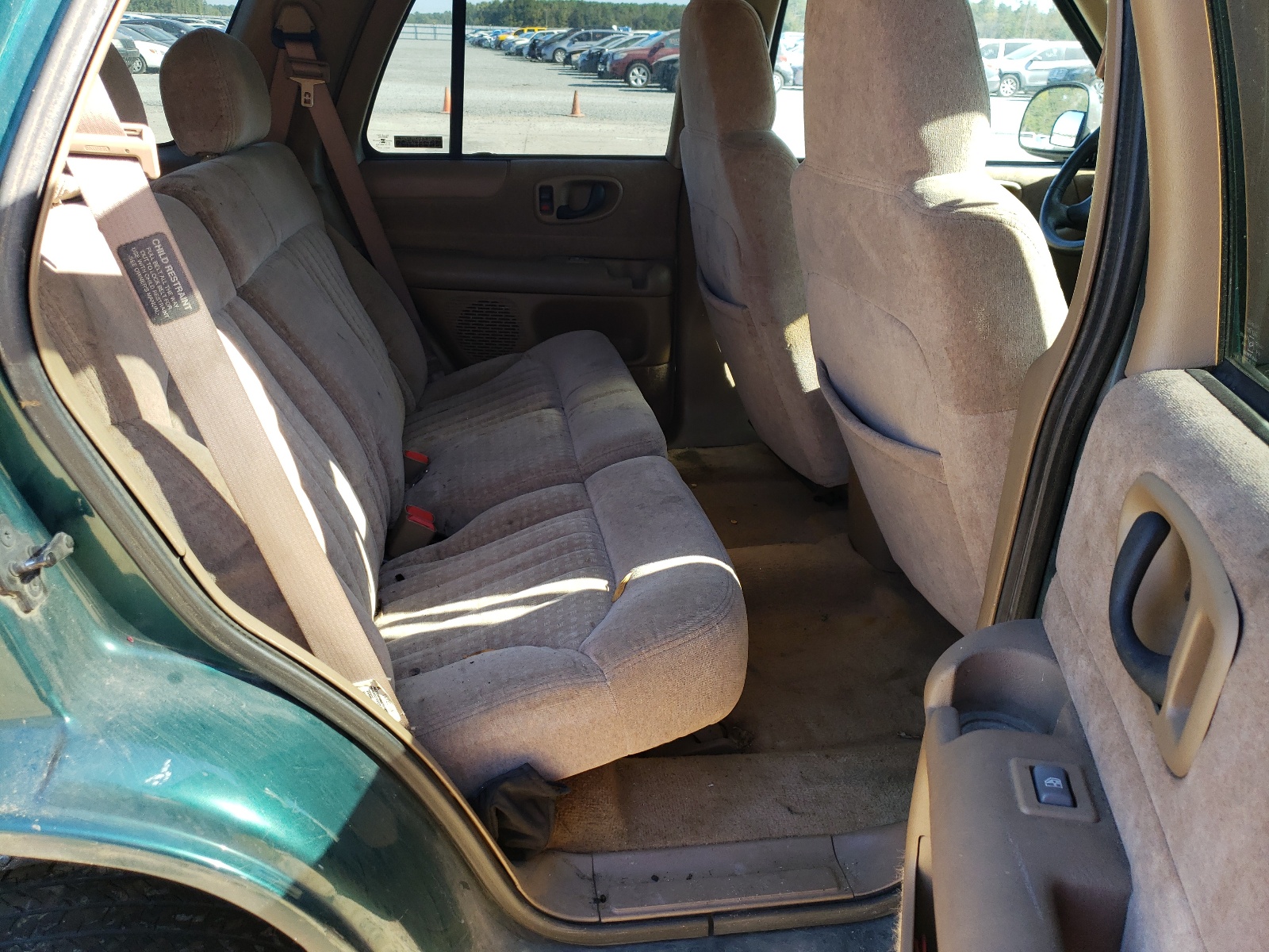 Photo 6 from auction – 1998 CHEVROLET BLAZER with VIN 1GNCS13W6W2112173