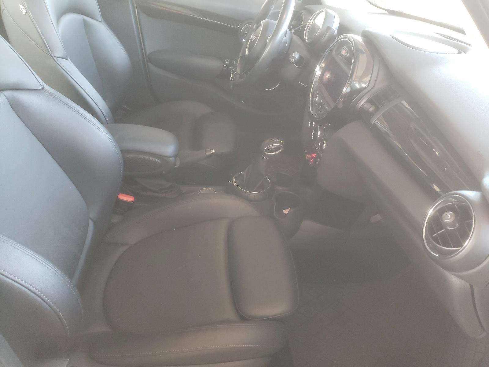 Photo 5 from auction – 2015 MINI COOPER S with VIN WMWXU3C58F2B65738