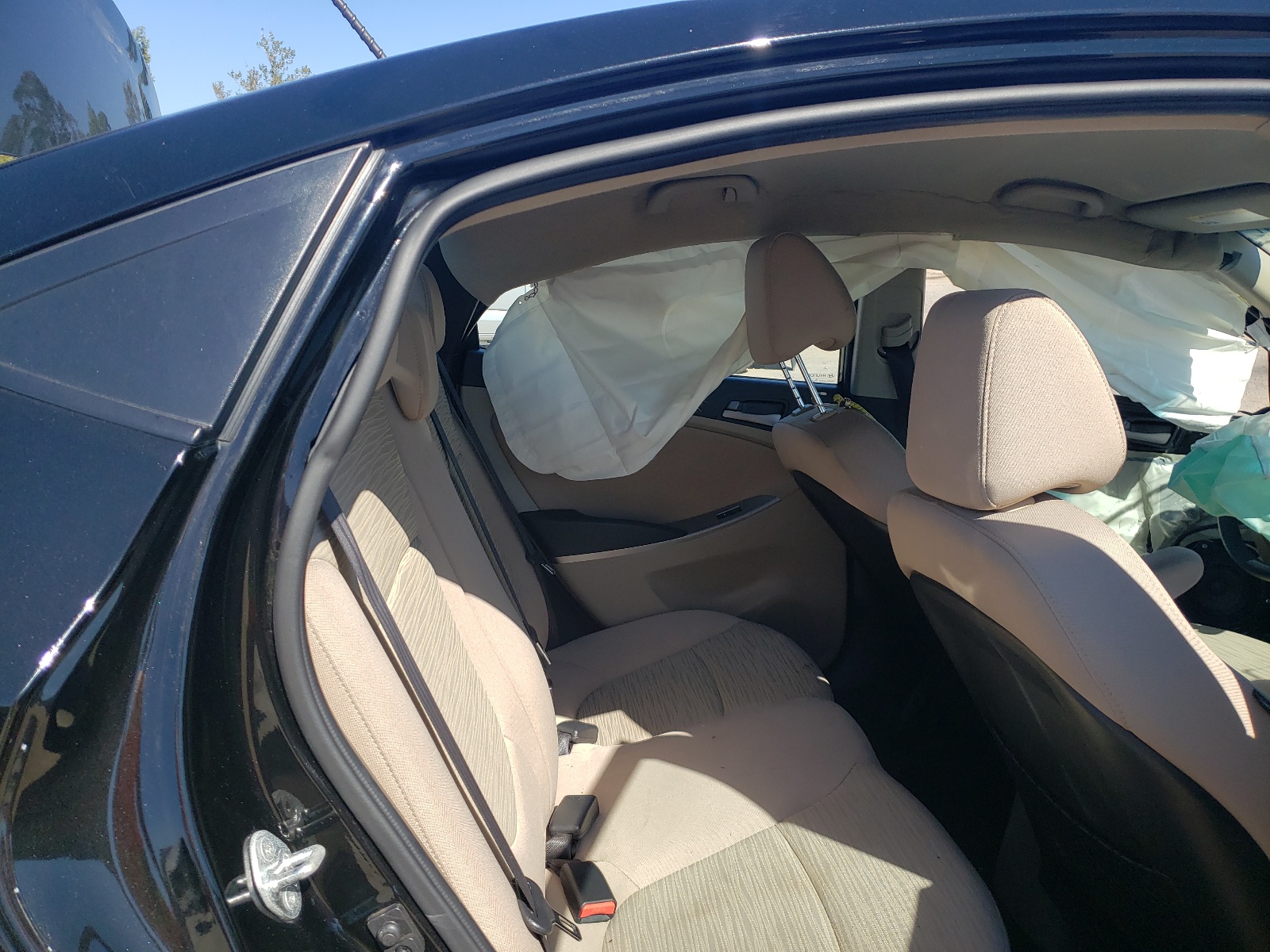 Photo 6 from auction – 2016 HYUNDAI ACCENT SE with VIN KMHCT4AE7GU943930