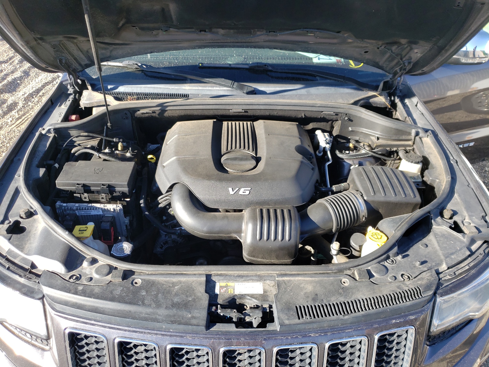 Photo 7 from auction – 2015 JEEP GRAND CHER with VIN 1C4RJFCG1FC234090