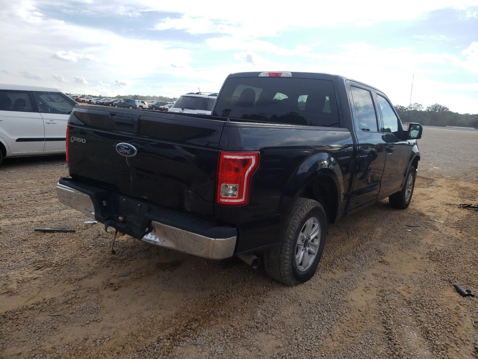 Photo 4 from auction – 2017 FORD F150 SUPER with VIN 1FTEW1CF1HFC37146
