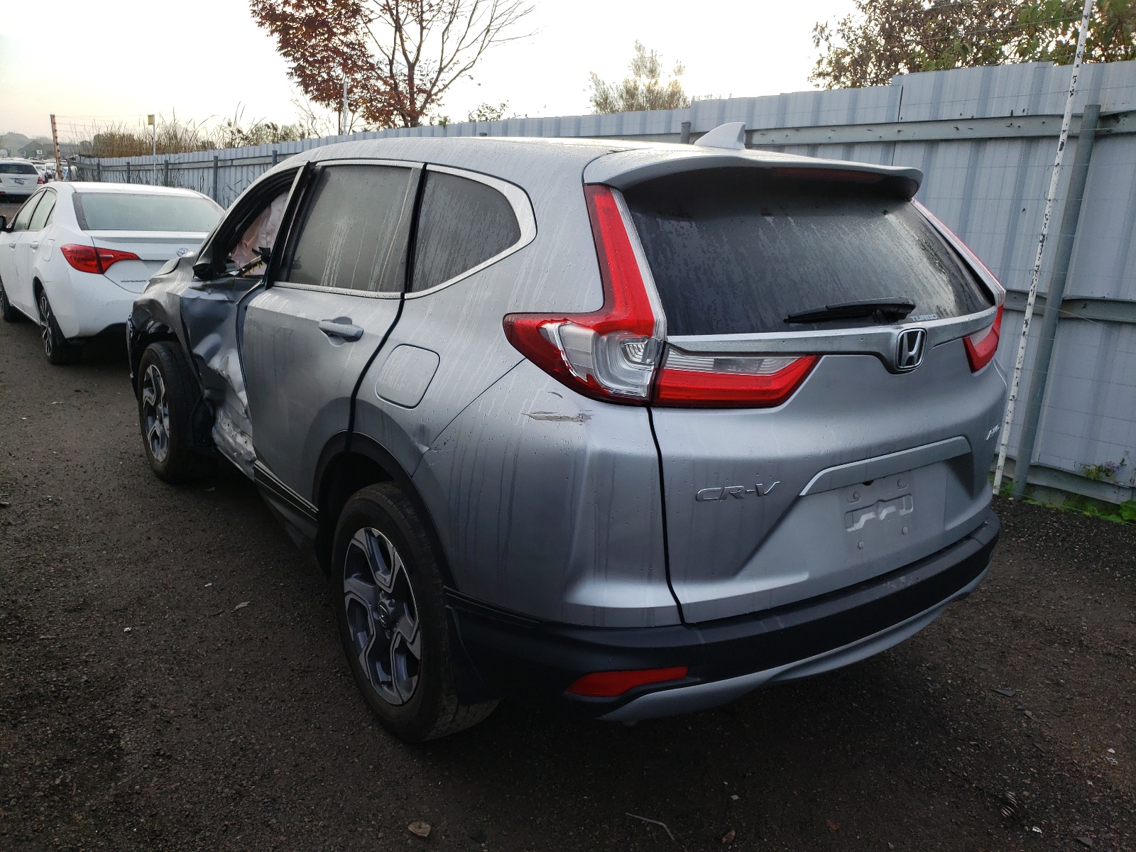 Photo 3 from auction – 2018 HONDA CR-V EX with VIN 2HKRW2H50JH125652