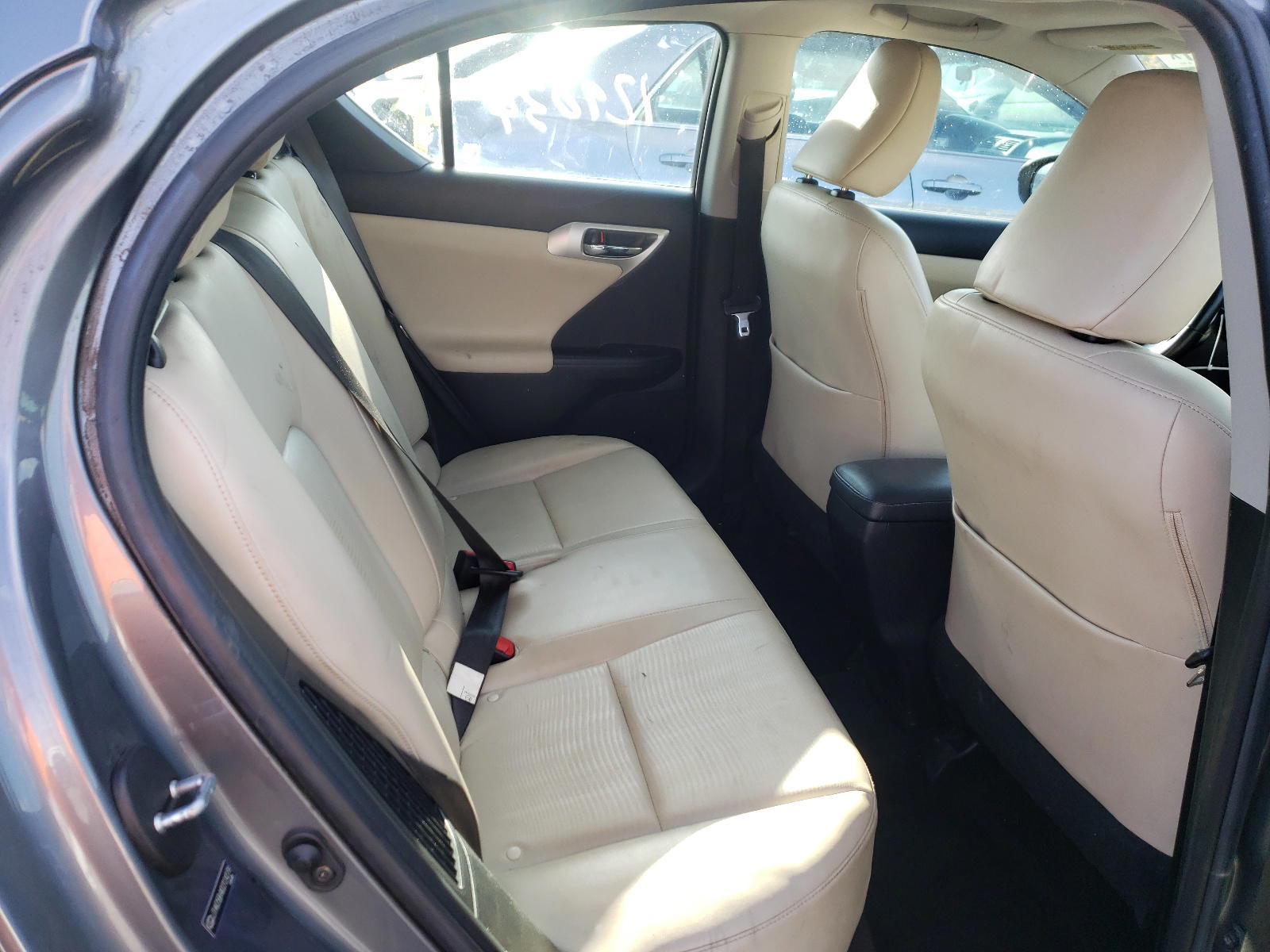 Photo 6 from auction – 2013 LEXUS CT 200 with VIN JTHKD5BHXD2124279