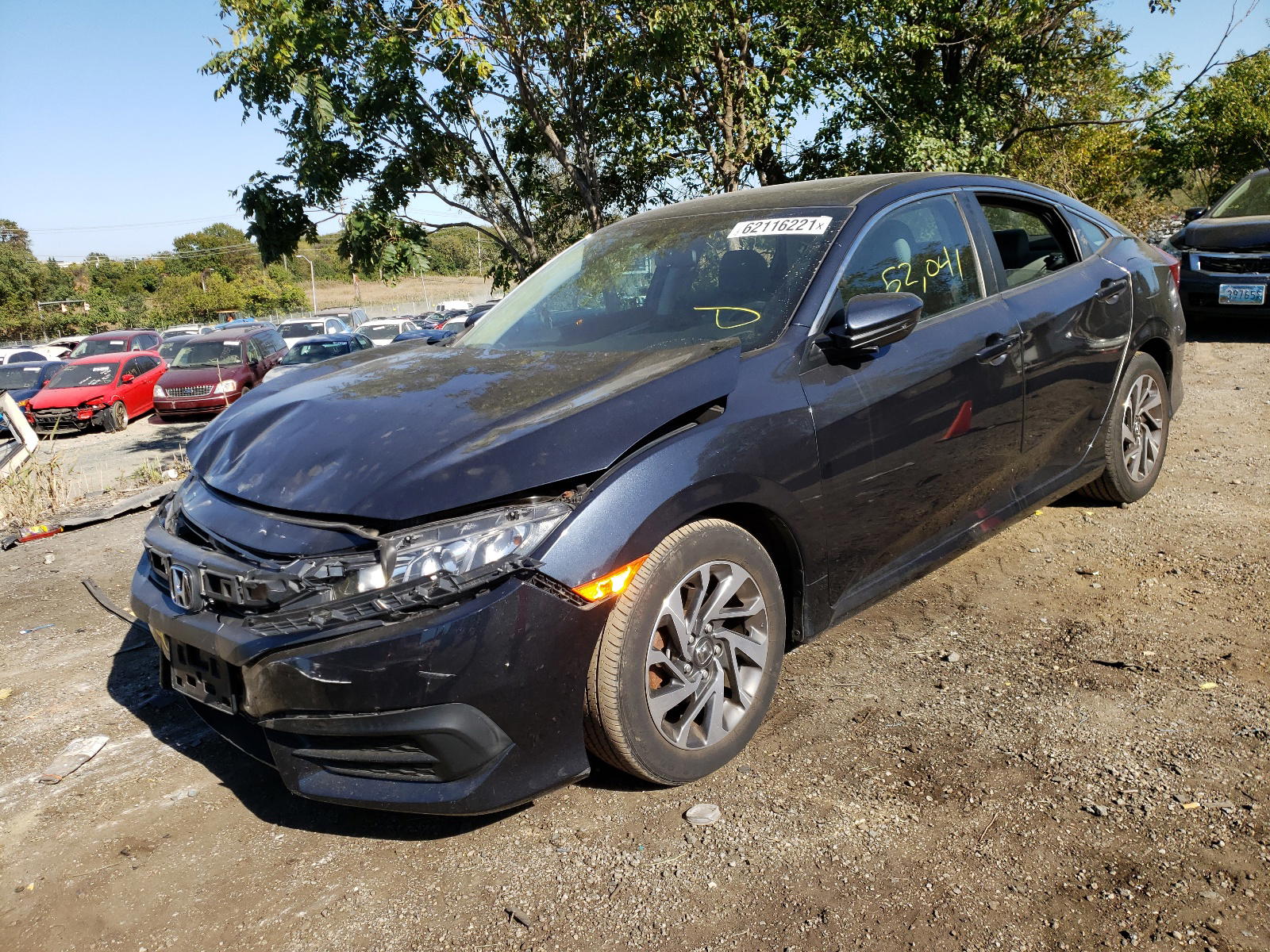 Photo 2 from auction – 2017 HONDA CIVIC EX with VIN 2HGFC2F70HH556898