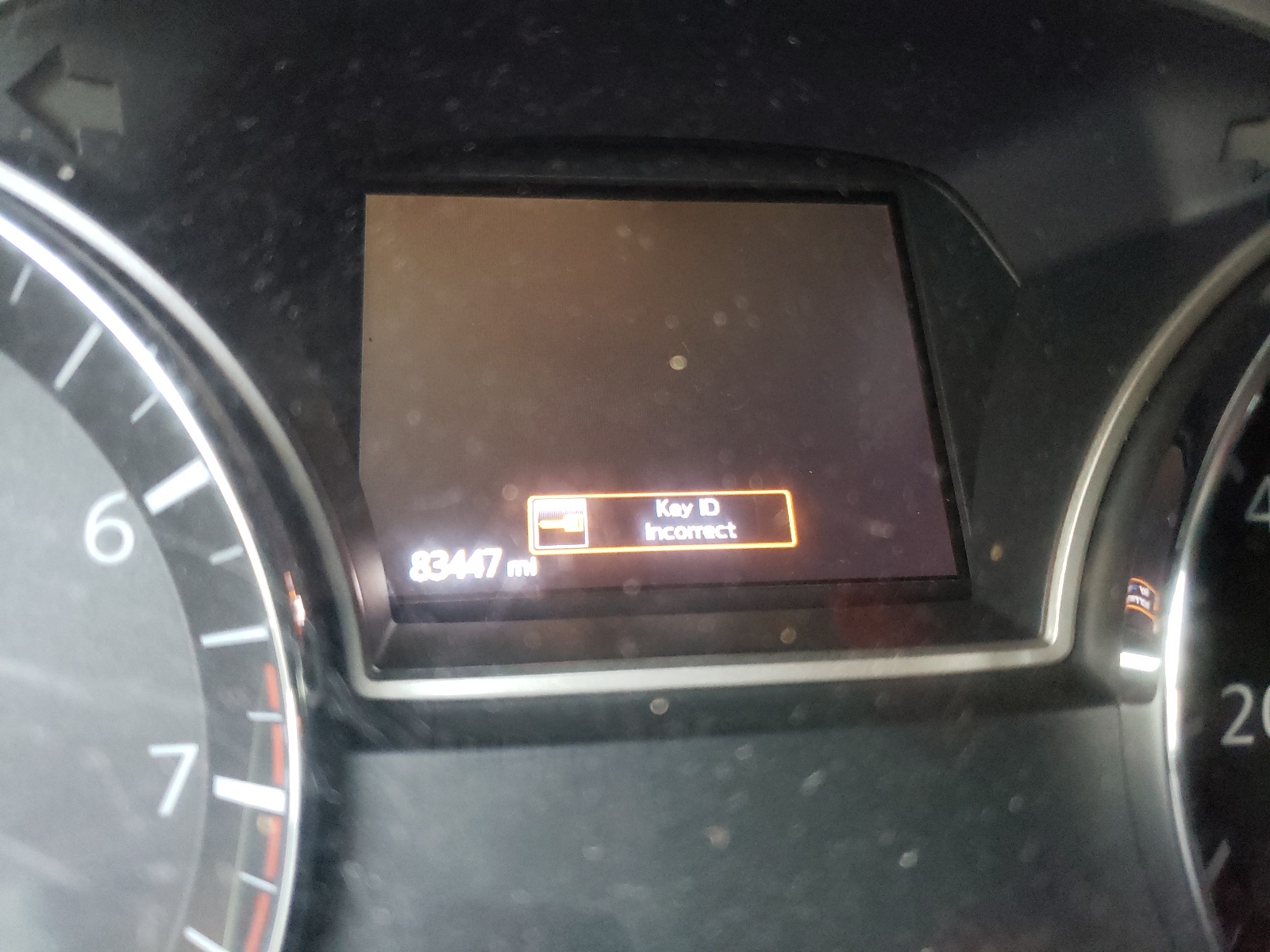 Photo 8 from auction – 2017 NISSAN PATHFINDER with VIN 5N1DR2MMXHC635863