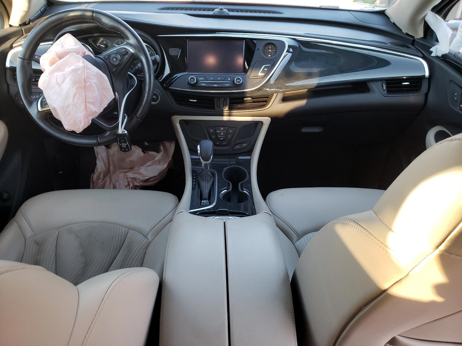 Photo 9 from auction – 2017 BUICK ENVISION P with VIN LRBFXASAXHD040235